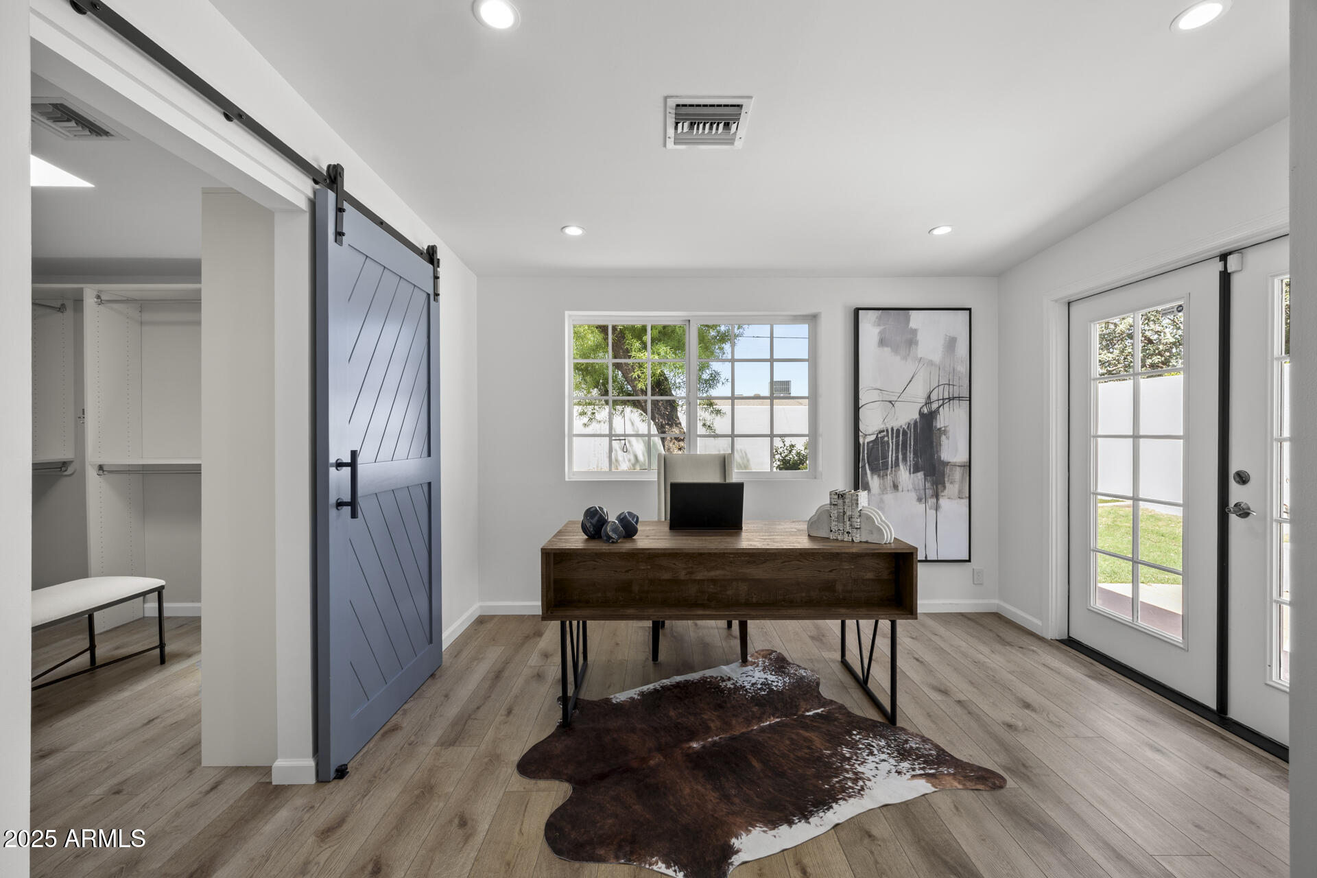 3420 N KACHINA Lane