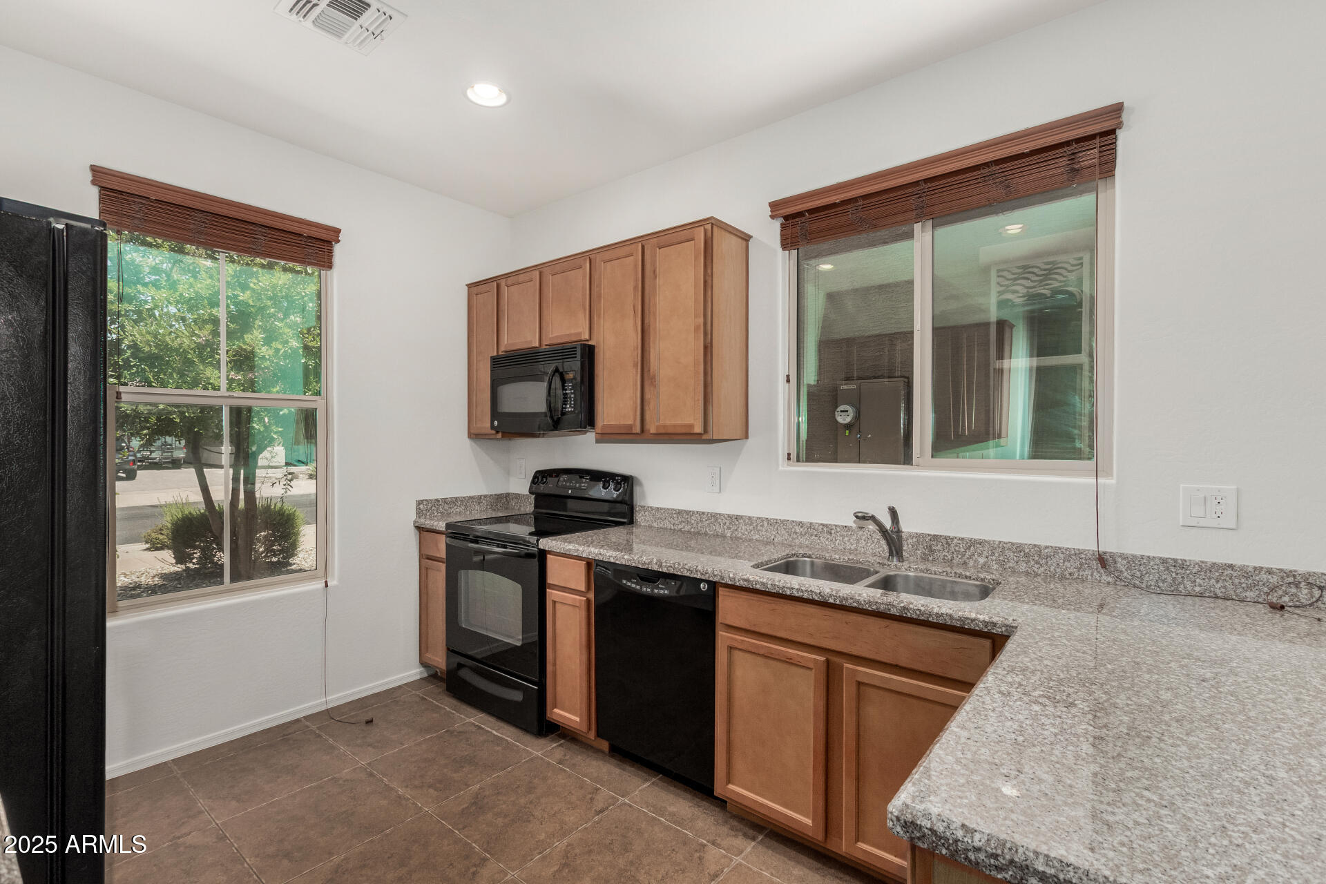 3313 W GRAN PARADISO Drive
