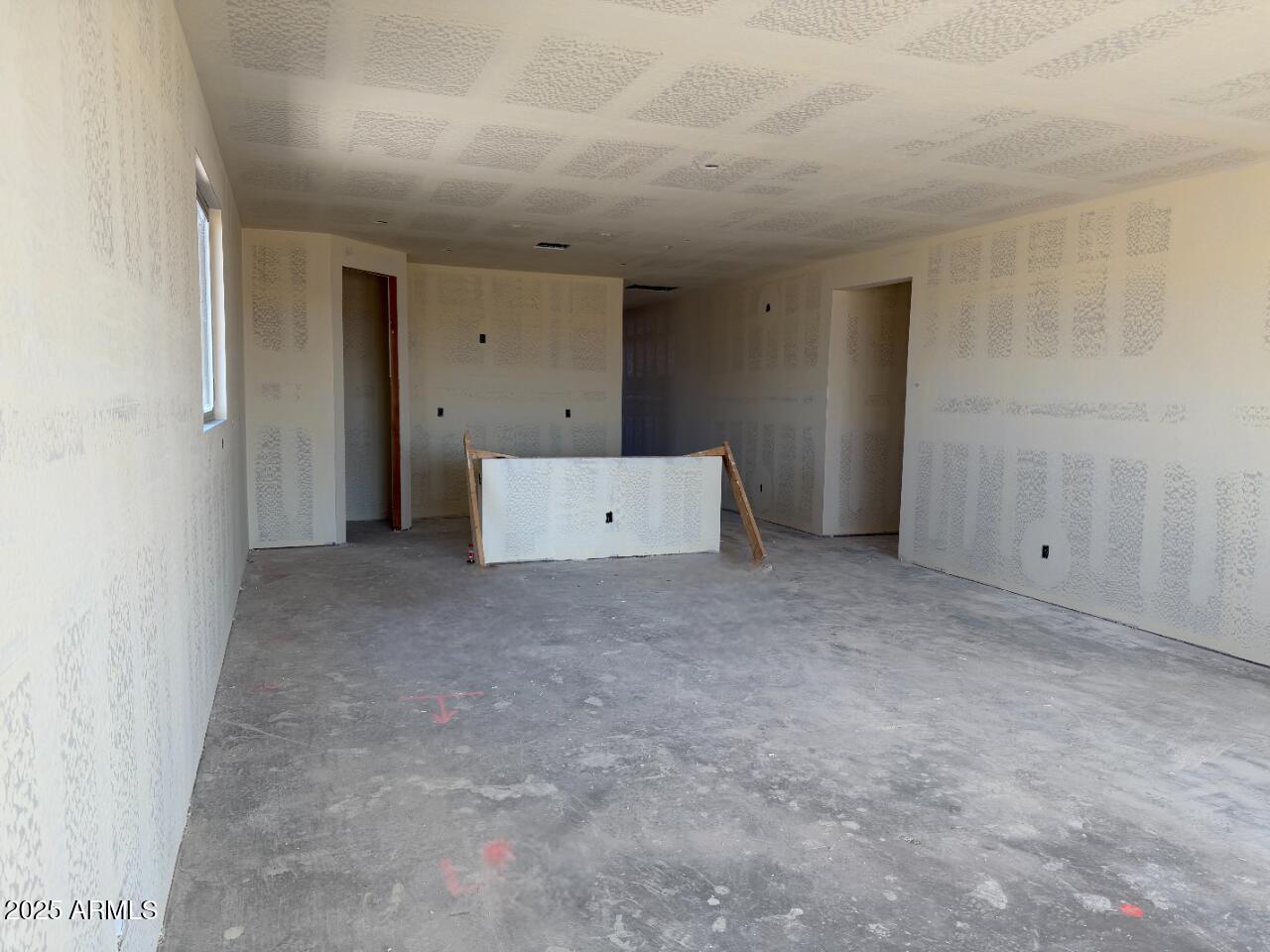 5613 W HOPI Trail