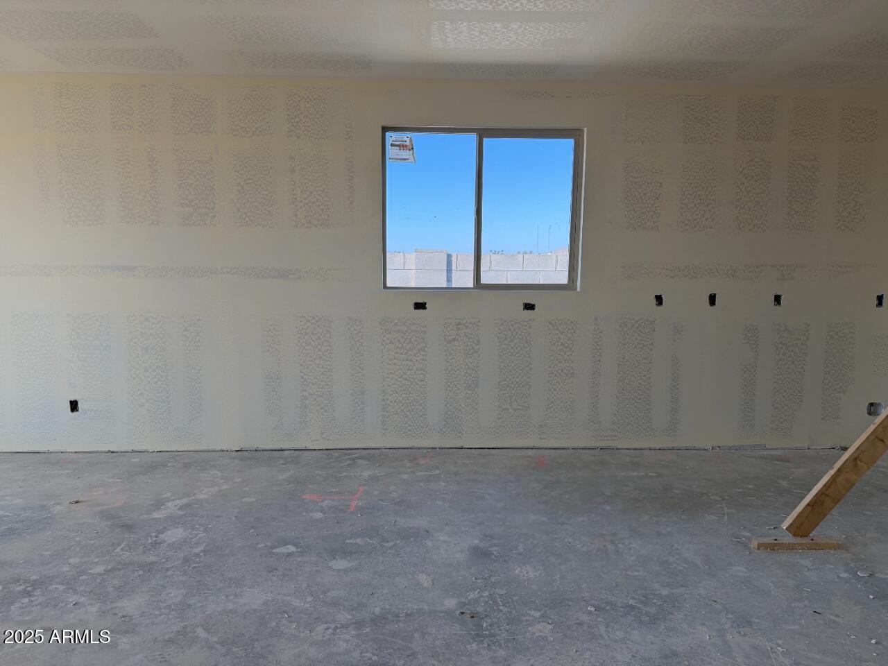 5613 W HOPI Trail