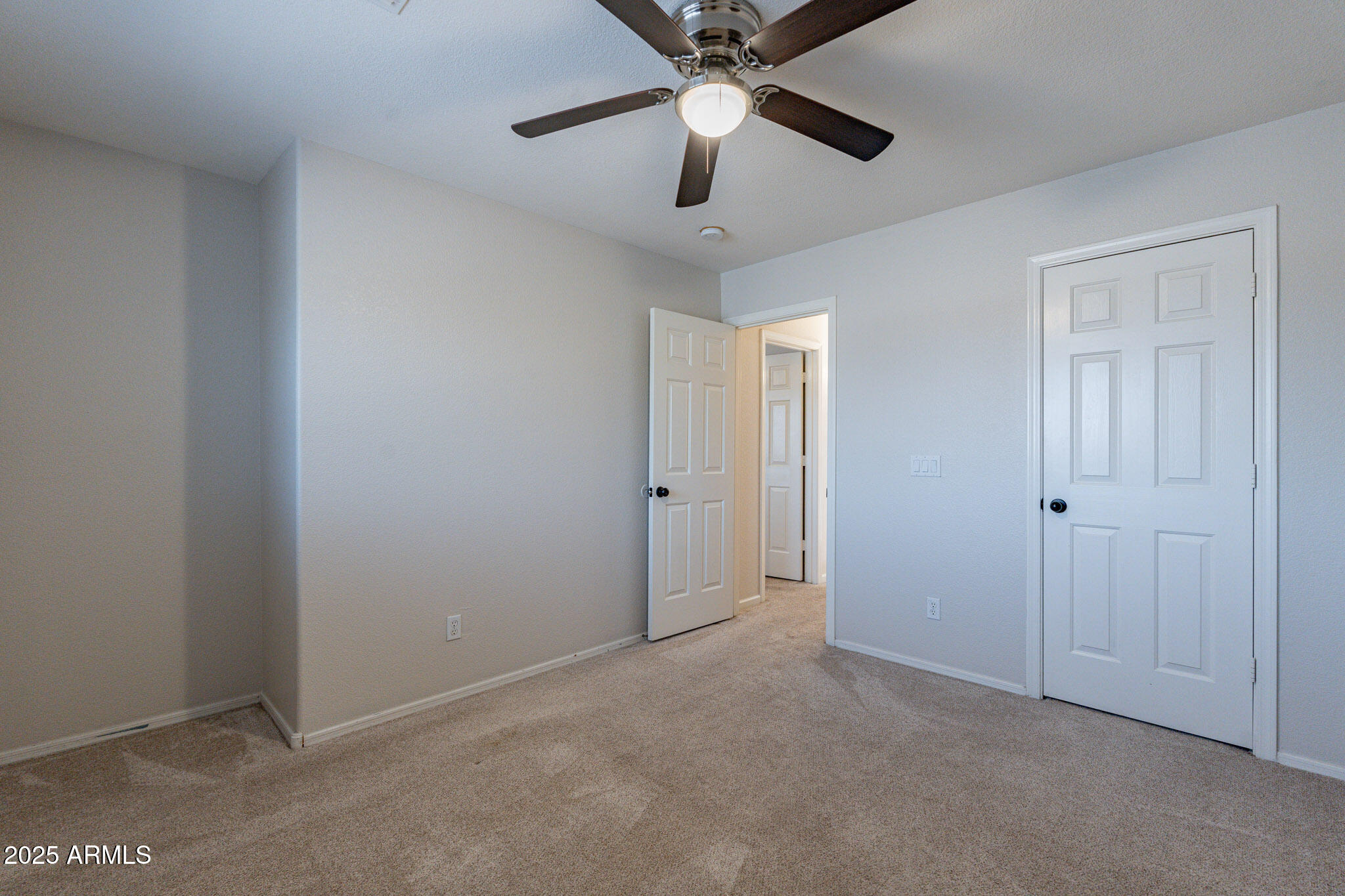 2190 S Navajo Way