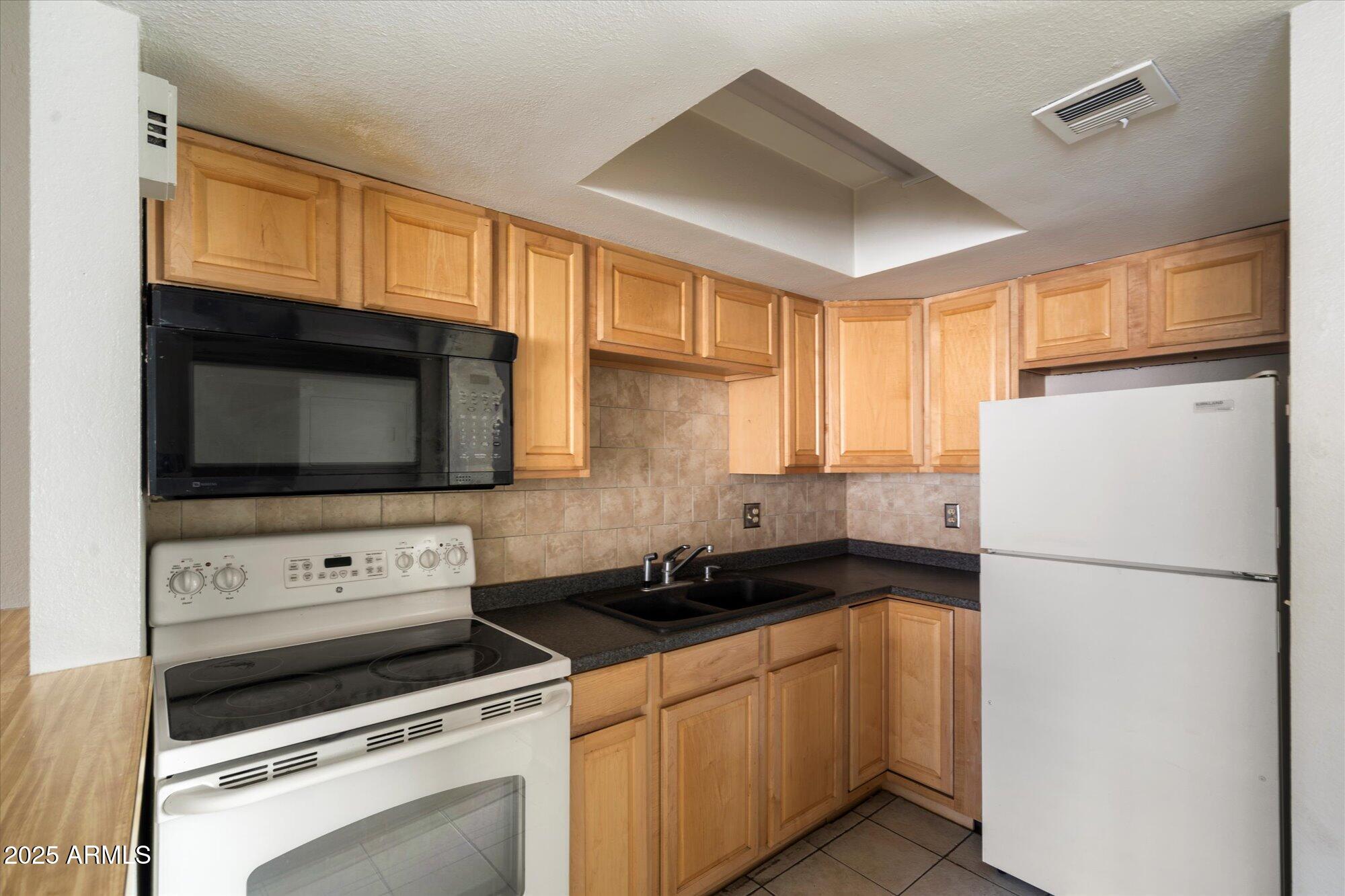 700 W UNIVERSITY Drive 253
