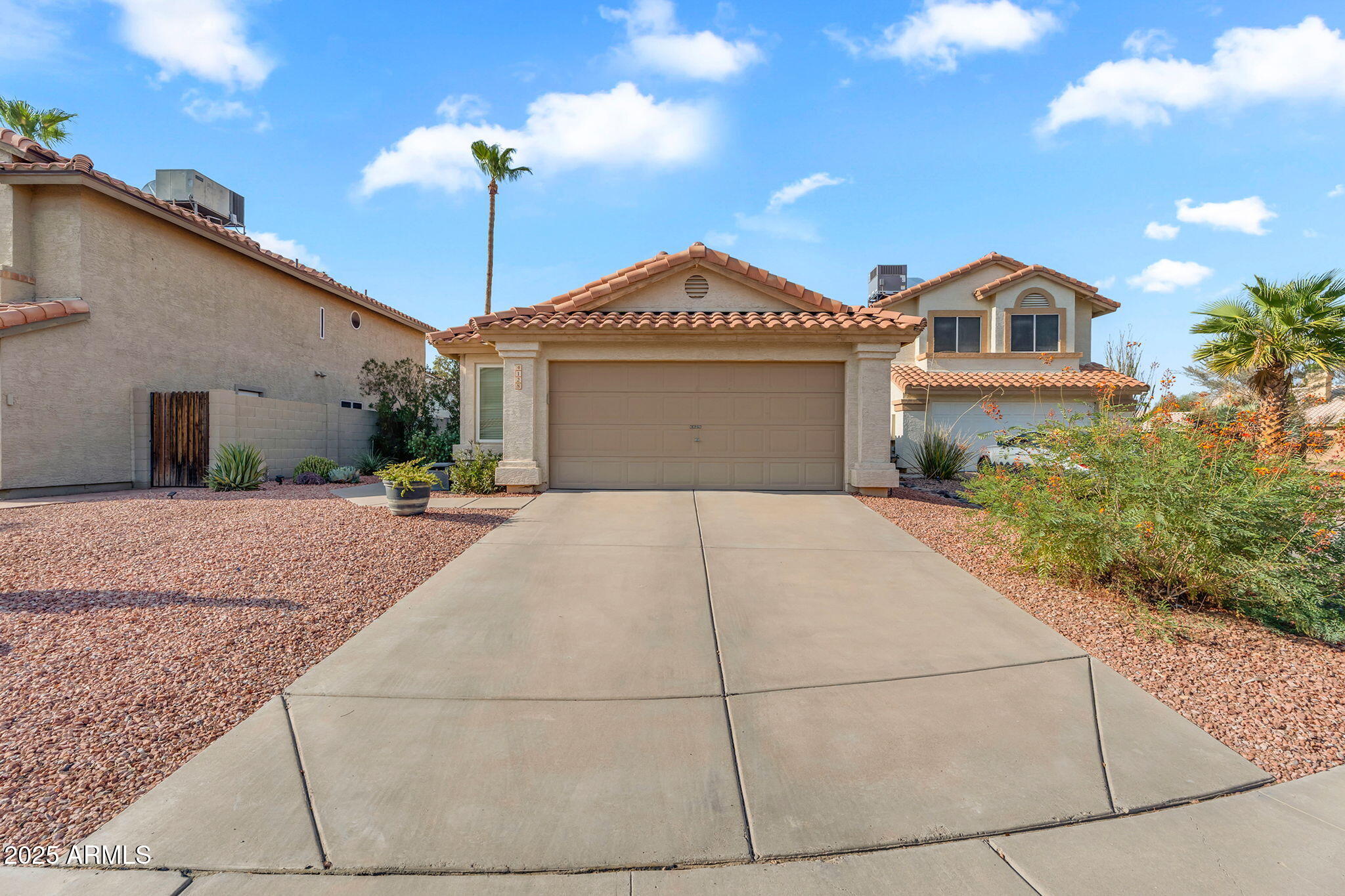 4128 E WOODLAND Drive
