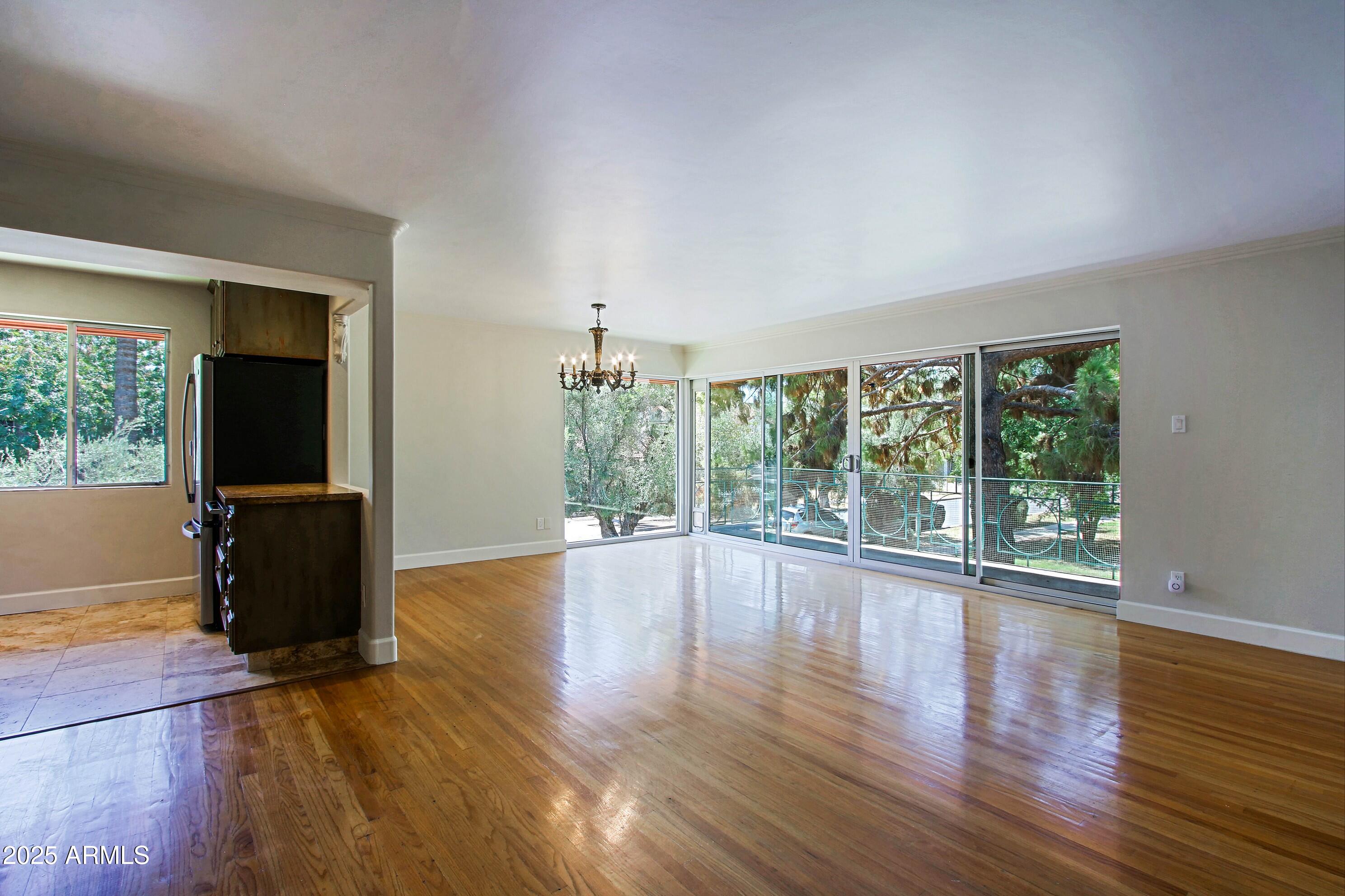 190 E CORONADO Road 73