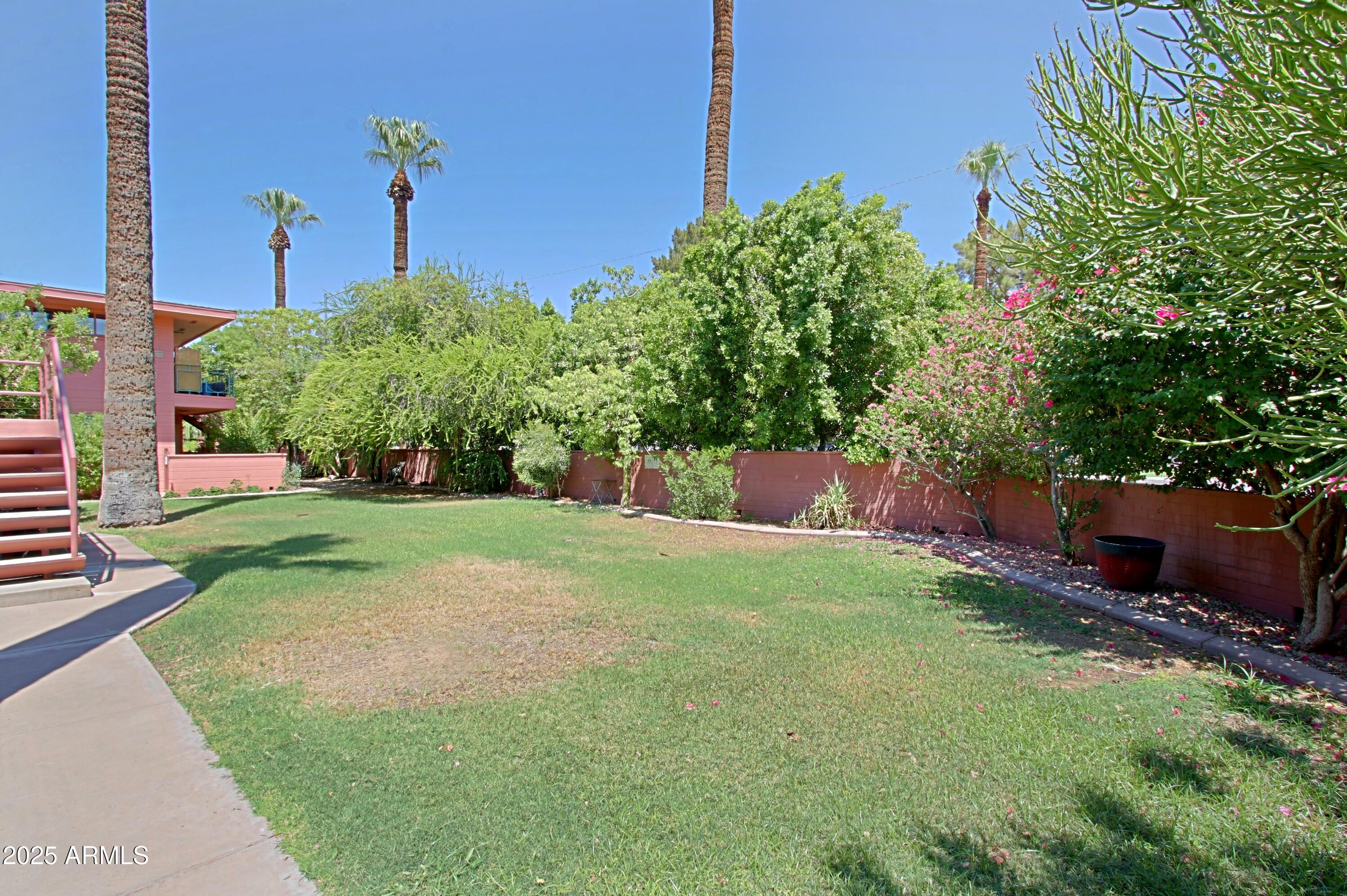 190 E CORONADO Road 73