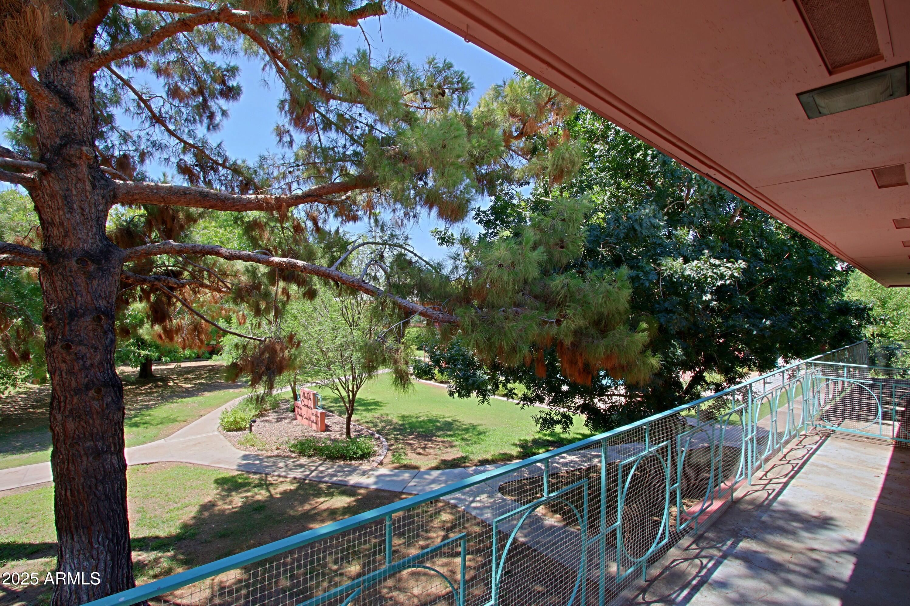 190 E CORONADO Road 73