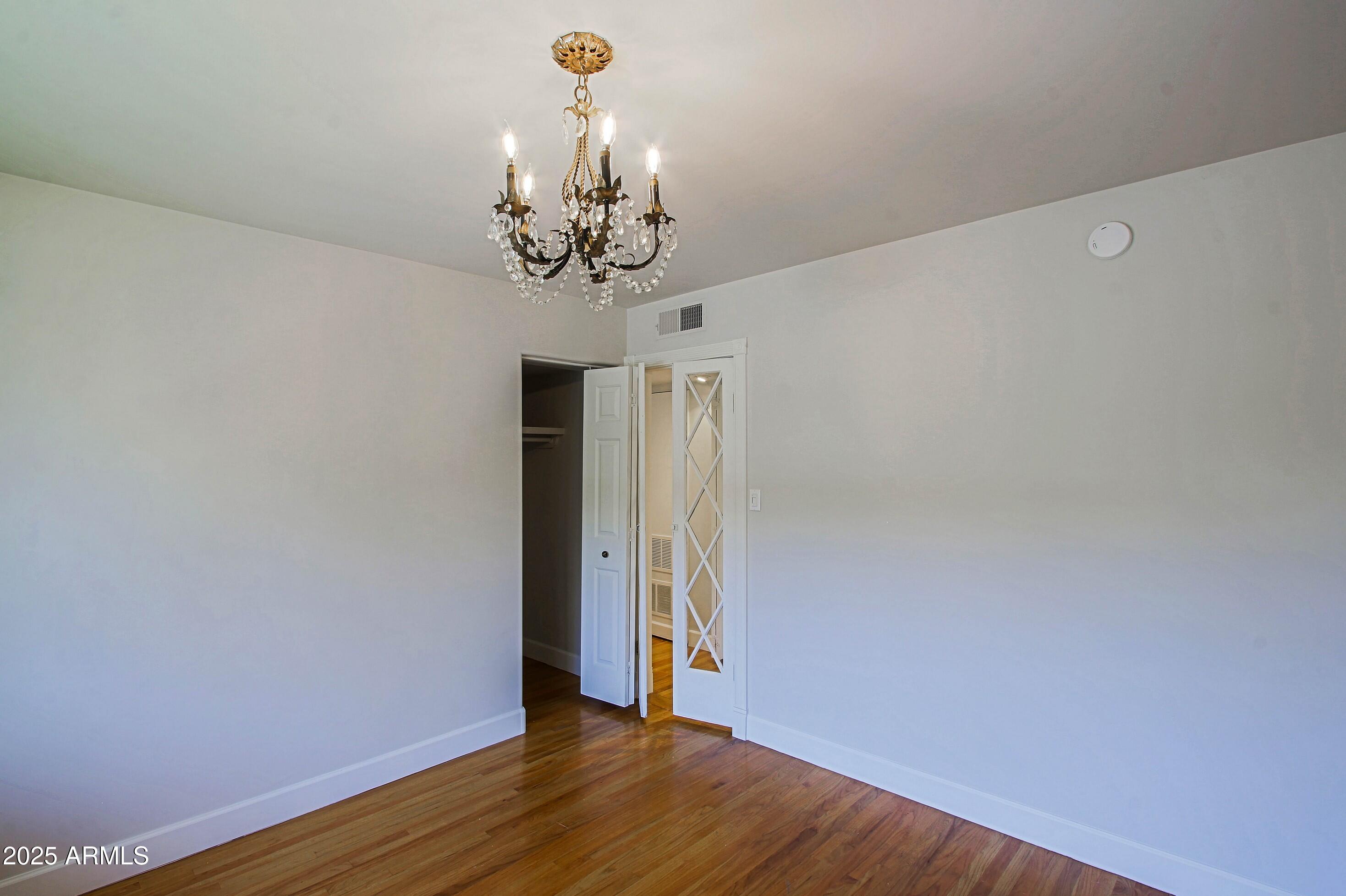 190 E CORONADO Road 73