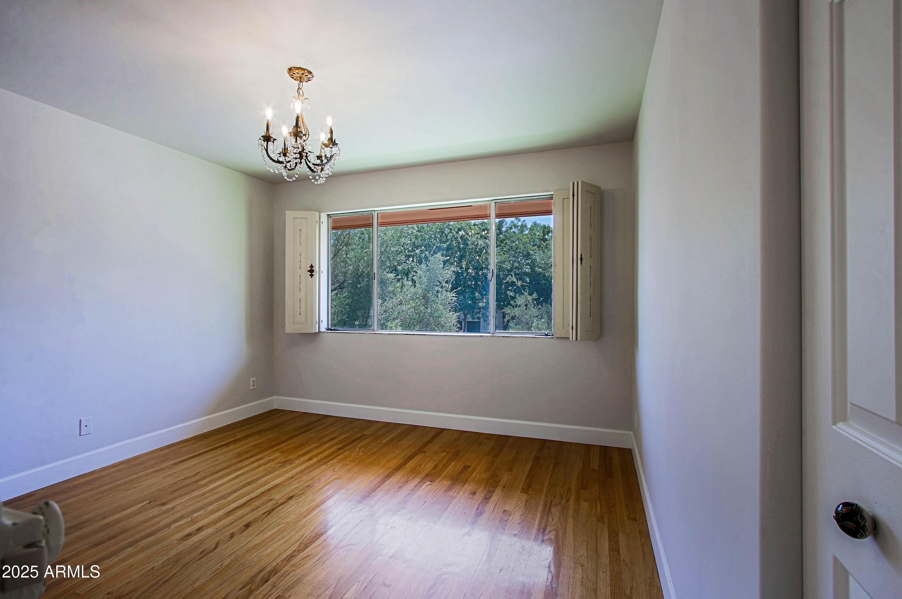 190 E CORONADO Road 73