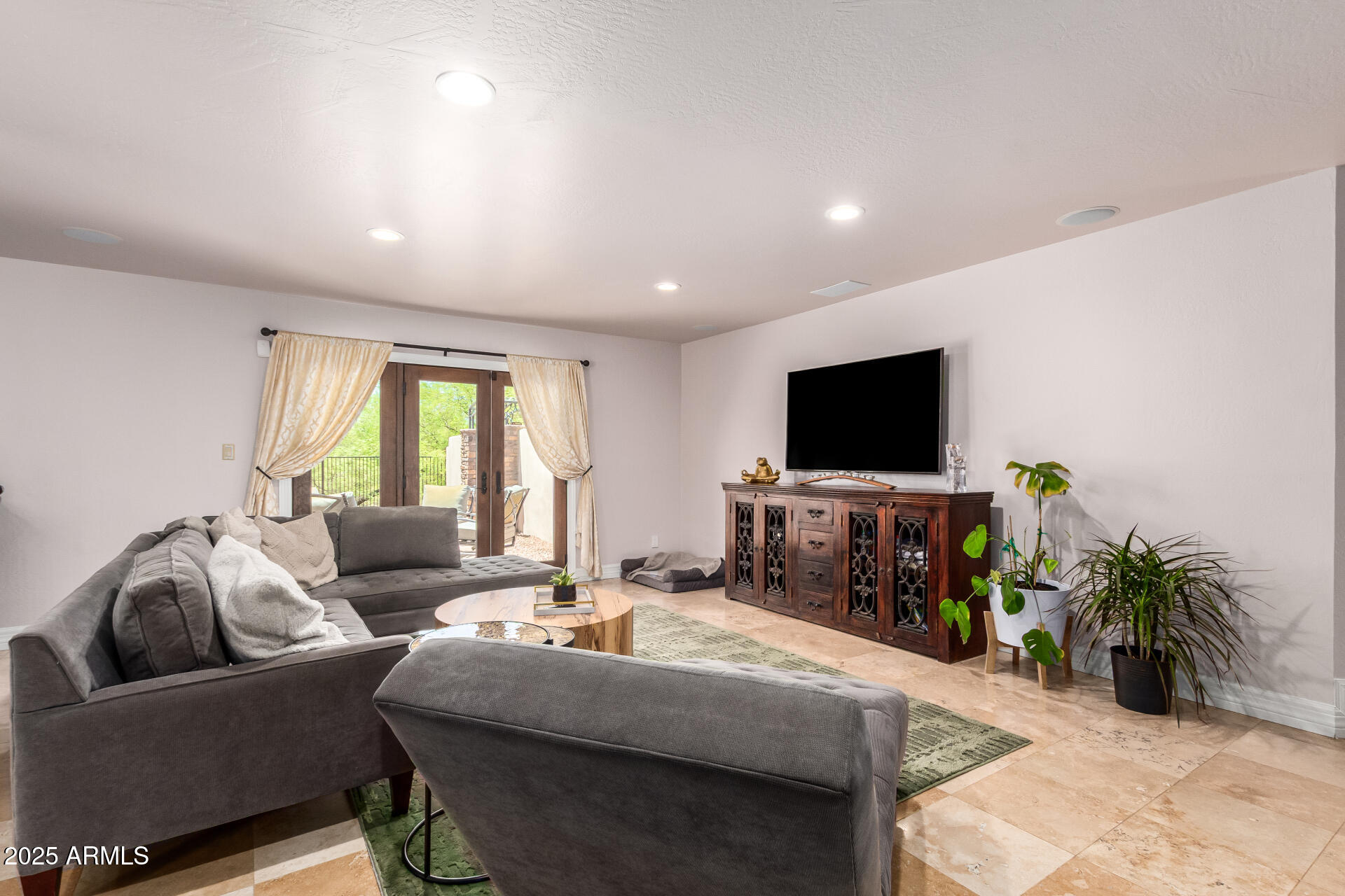 5803 N 45TH Street