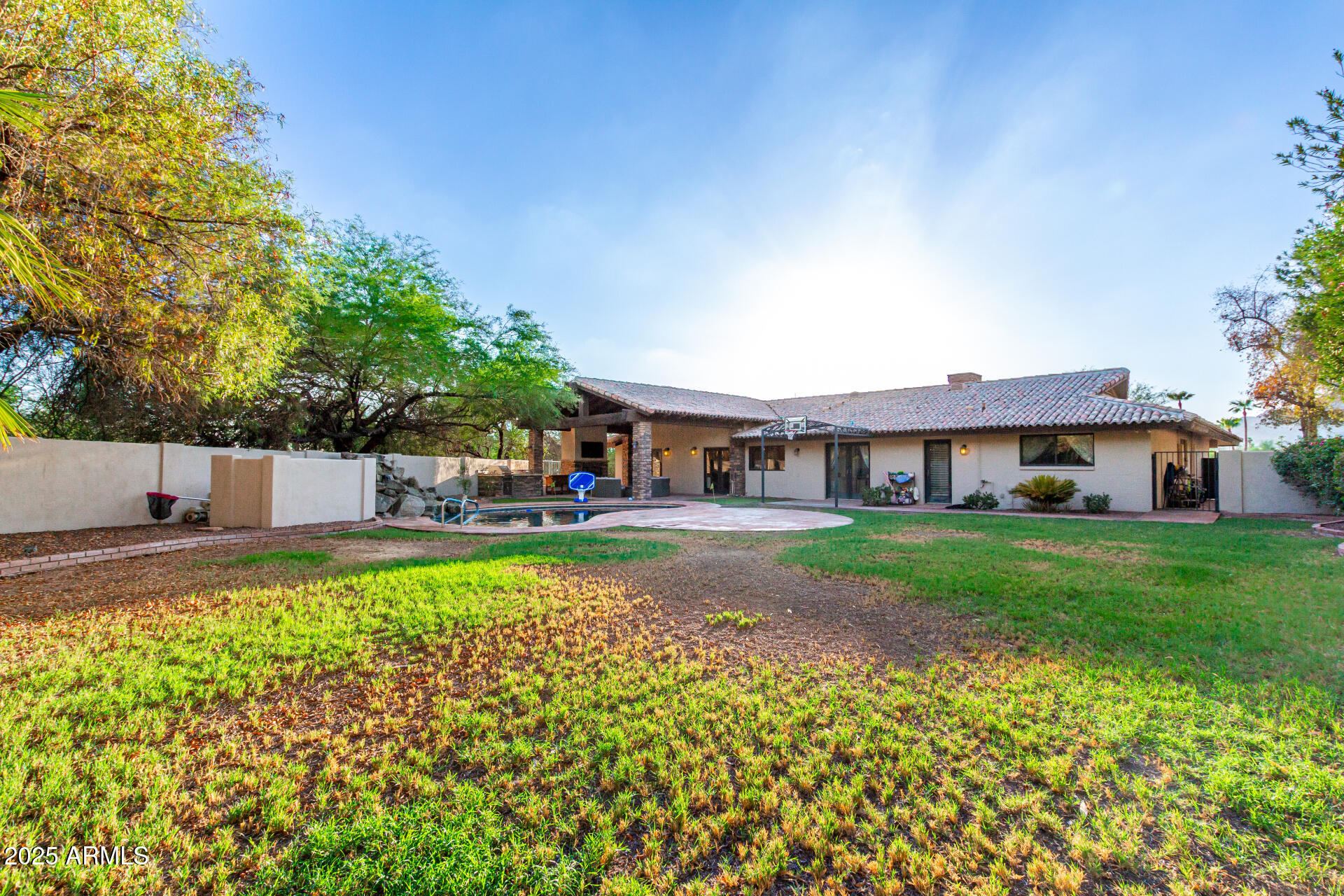 5803 N 45TH Street