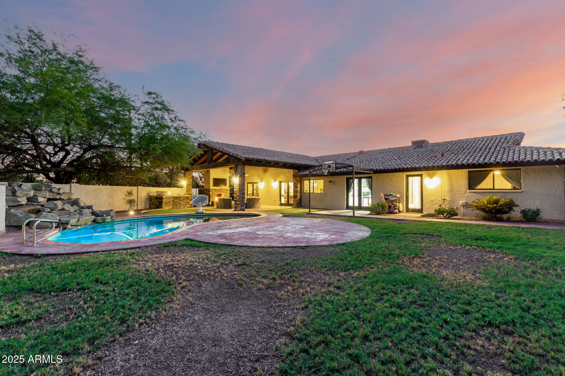 5803 N 45TH Street