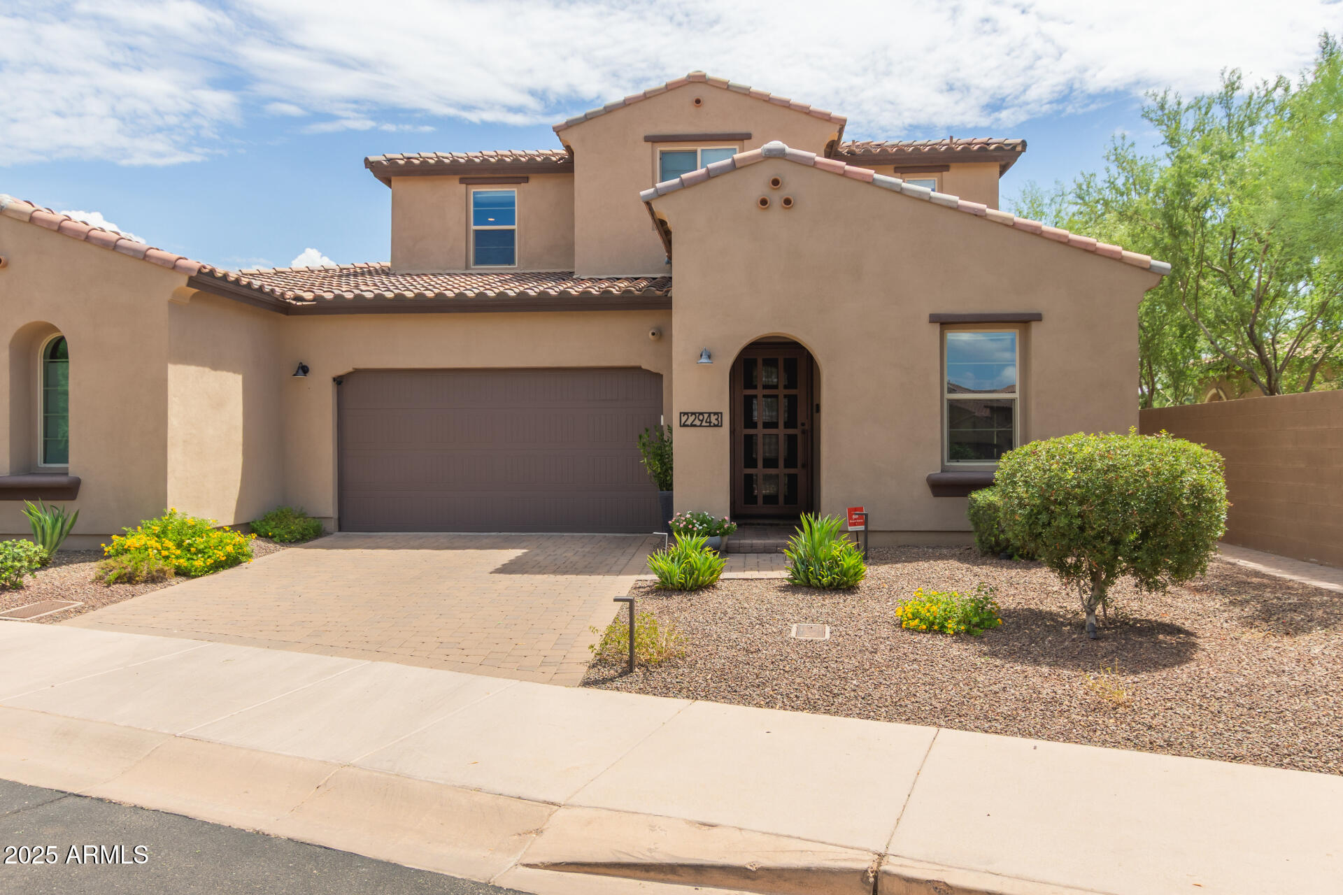 22943 N 73RD Way