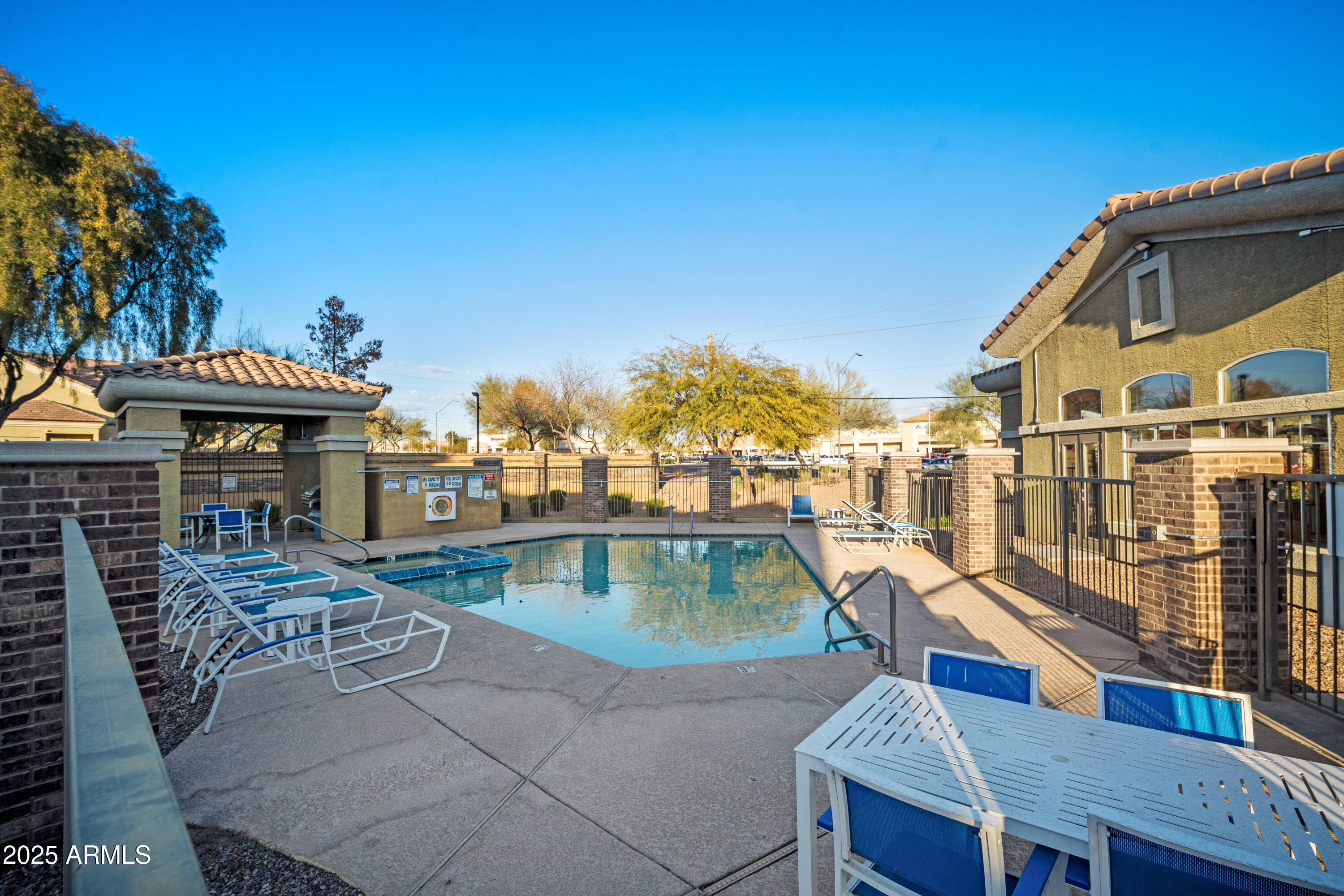 18250 N CAVE CREEK Road 180