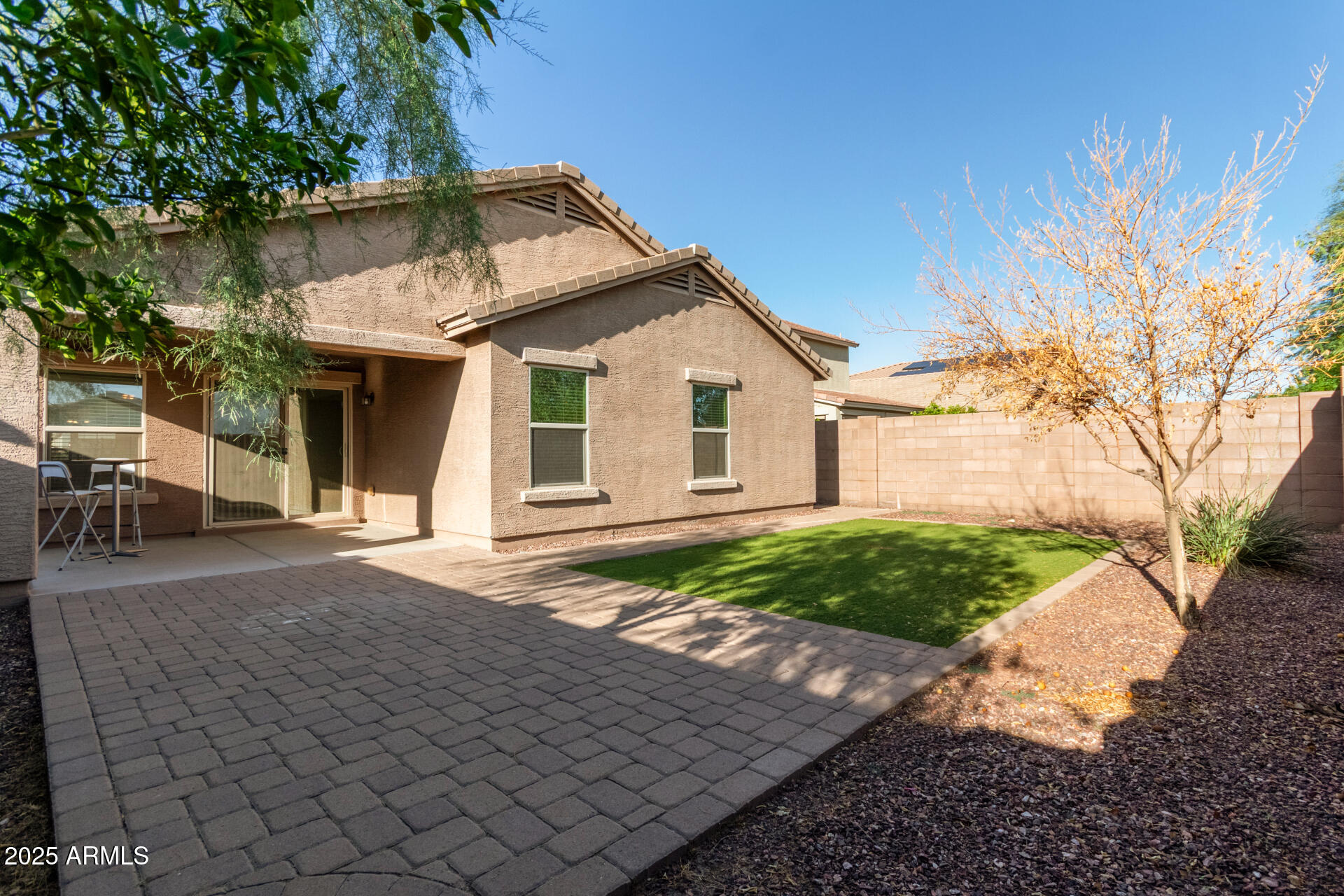 2025 E Anderson Drive