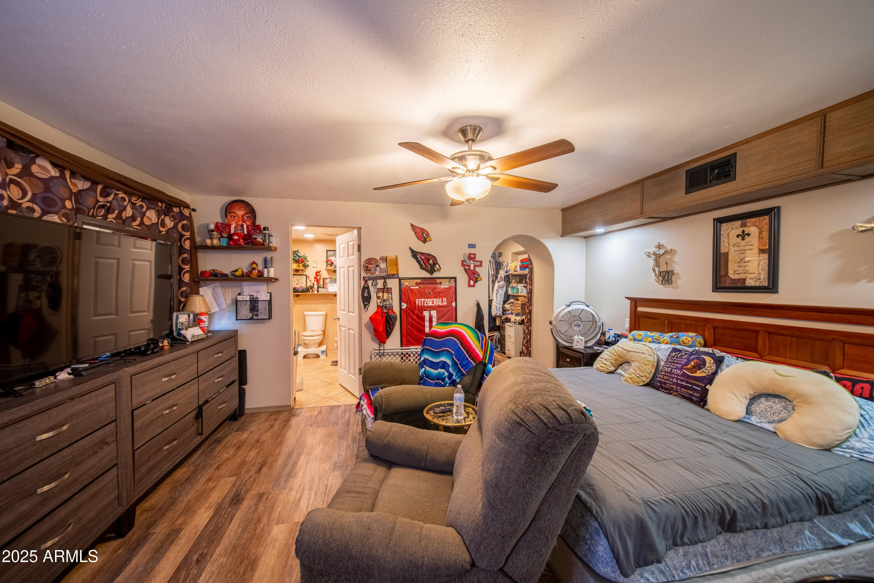 4544 E NANCY Lane