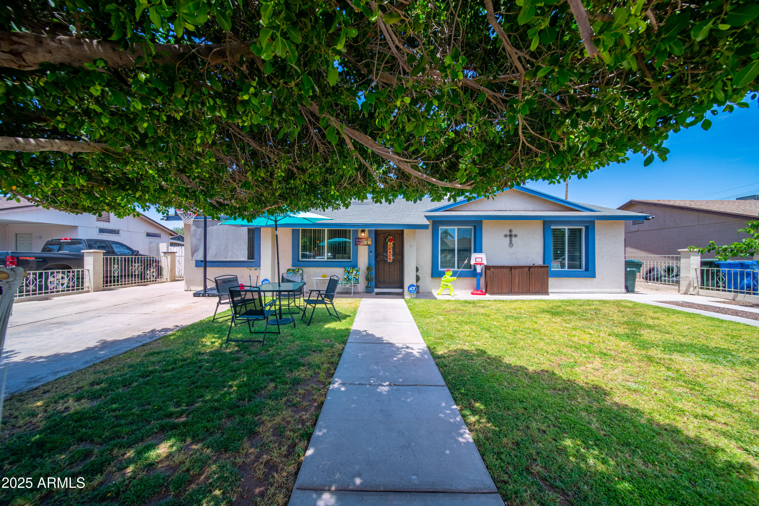 4544 E NANCY Lane