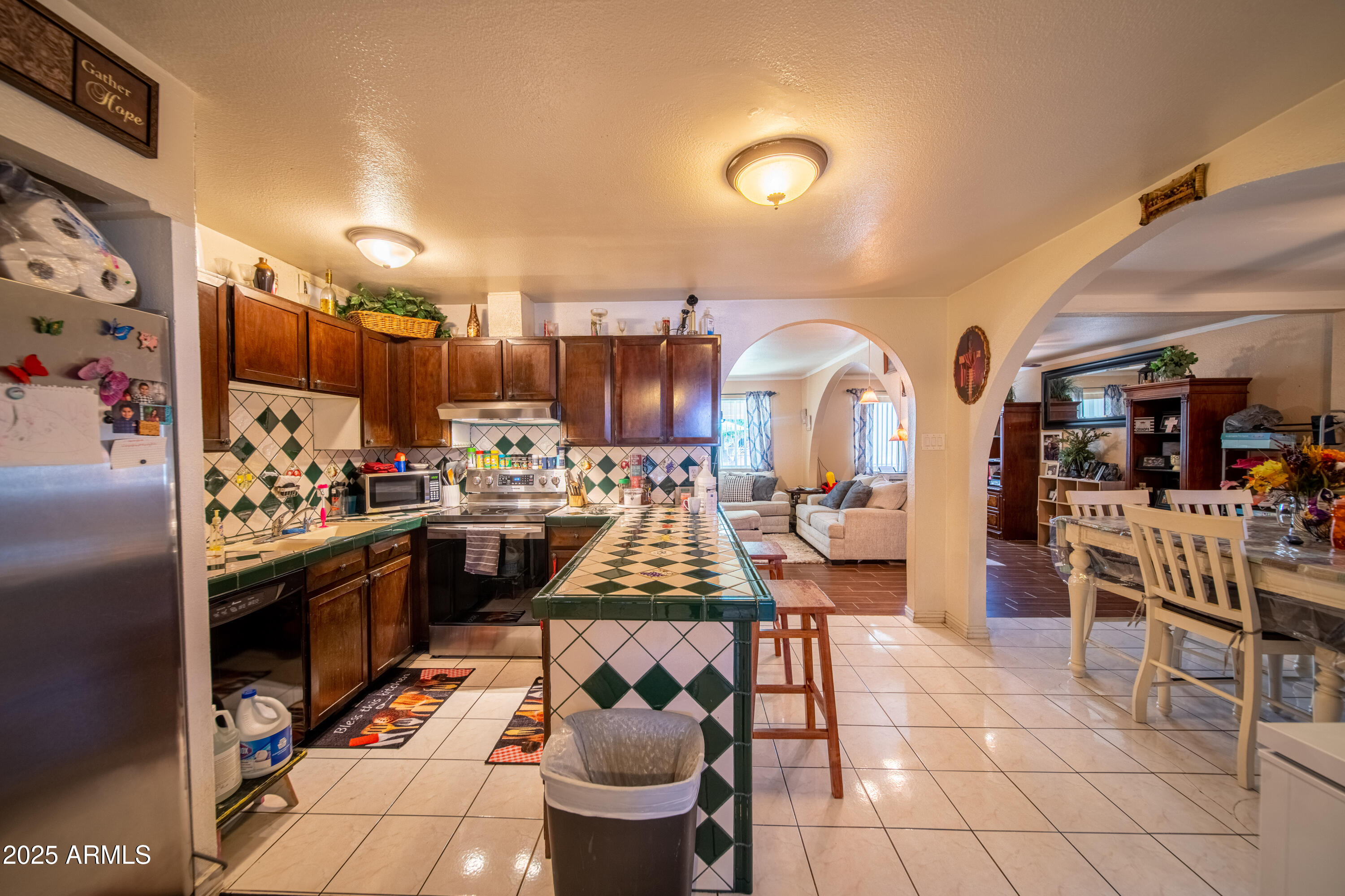 4544 E NANCY Lane