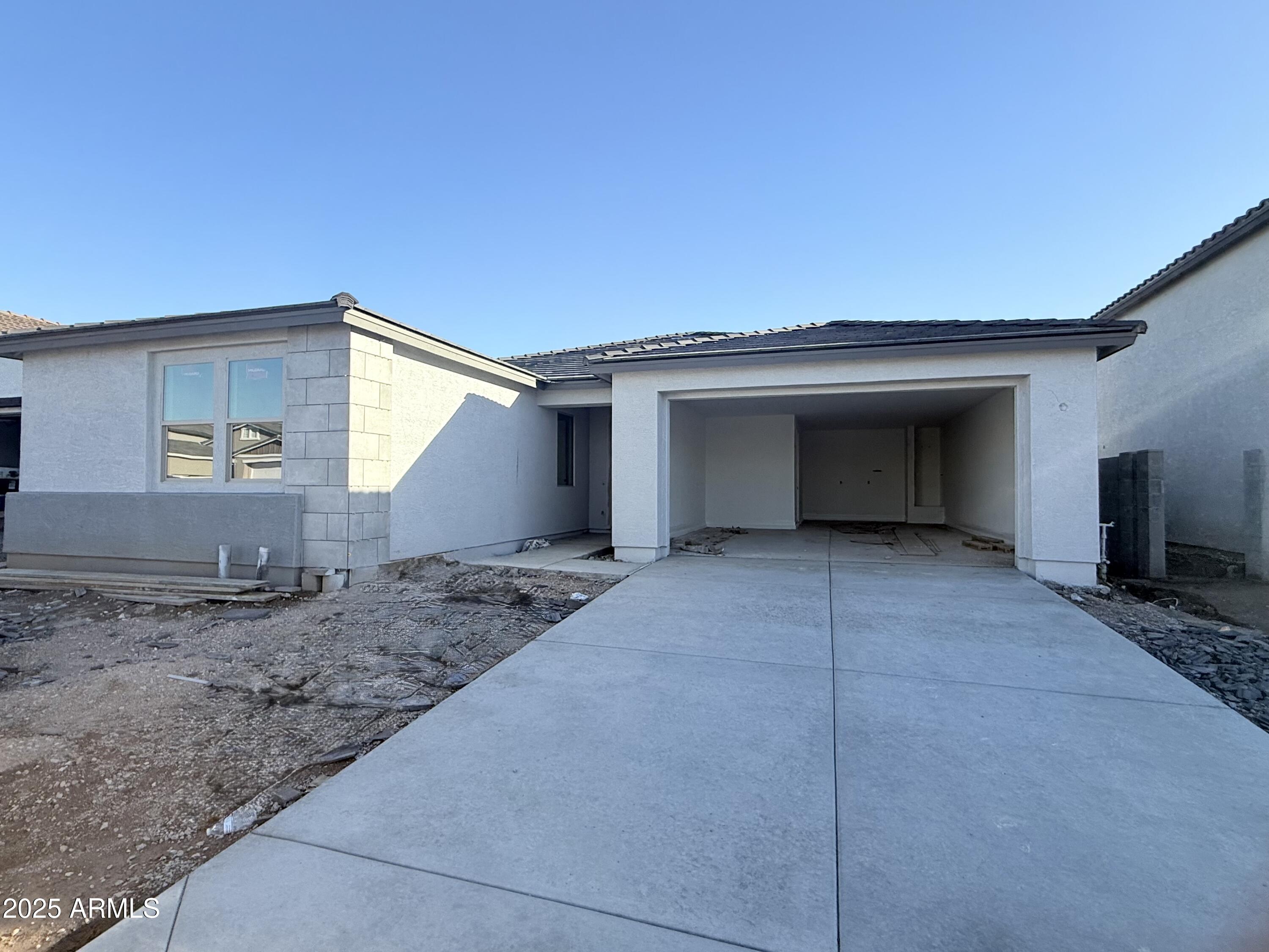 2655 E RUSTLER Road