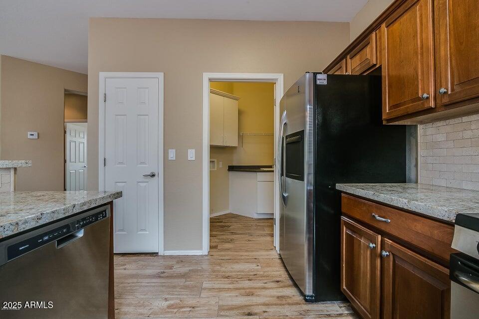 1604 W MORSE Drive