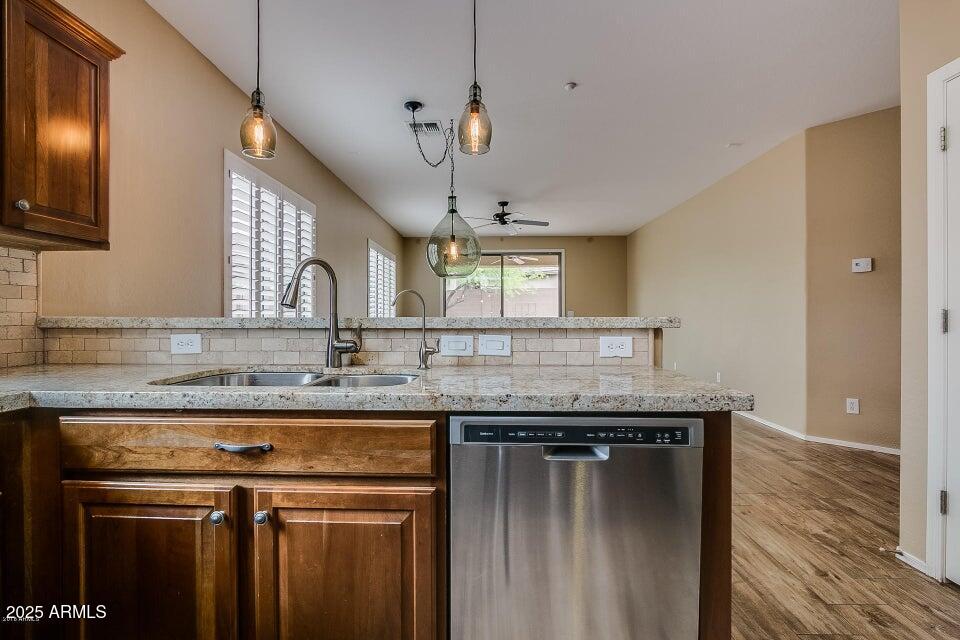 1604 W MORSE Drive