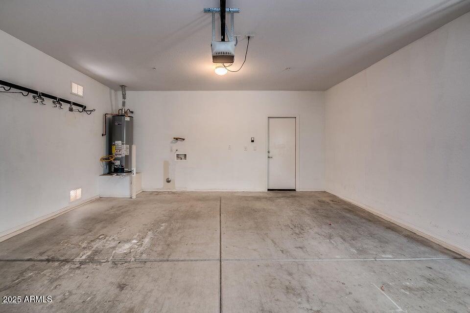 1604 W MORSE Drive