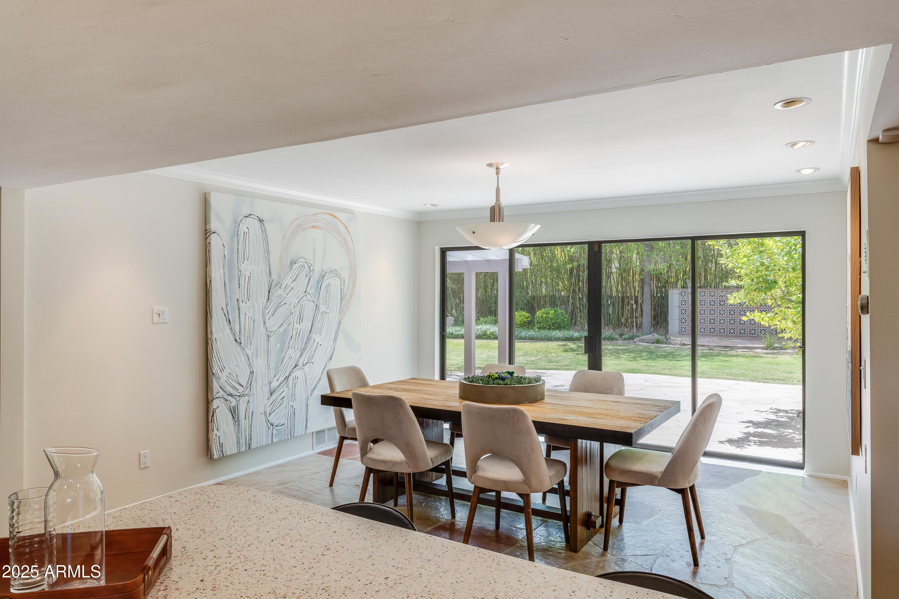 245 W BERRIDGE Lane