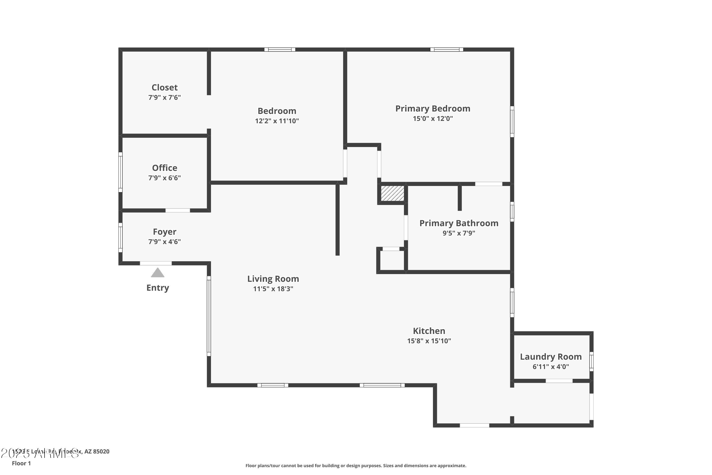 1525 E LOMA Lane