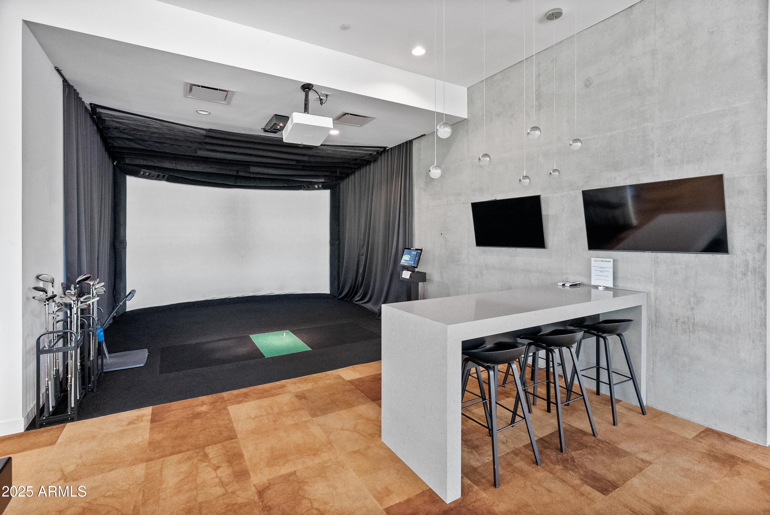 7180 E KIERLAND Boulevard 815