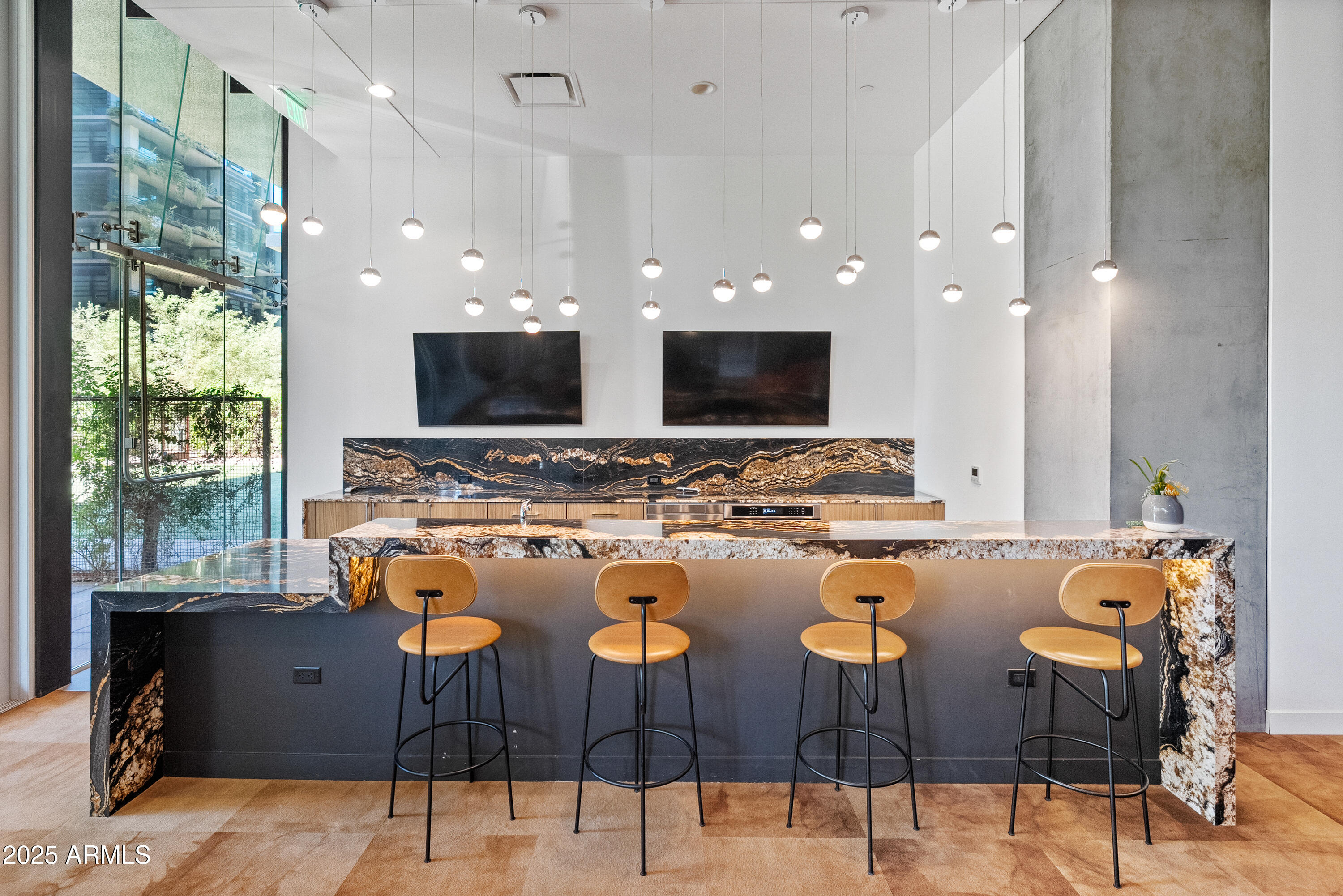 7180 E KIERLAND Boulevard 815