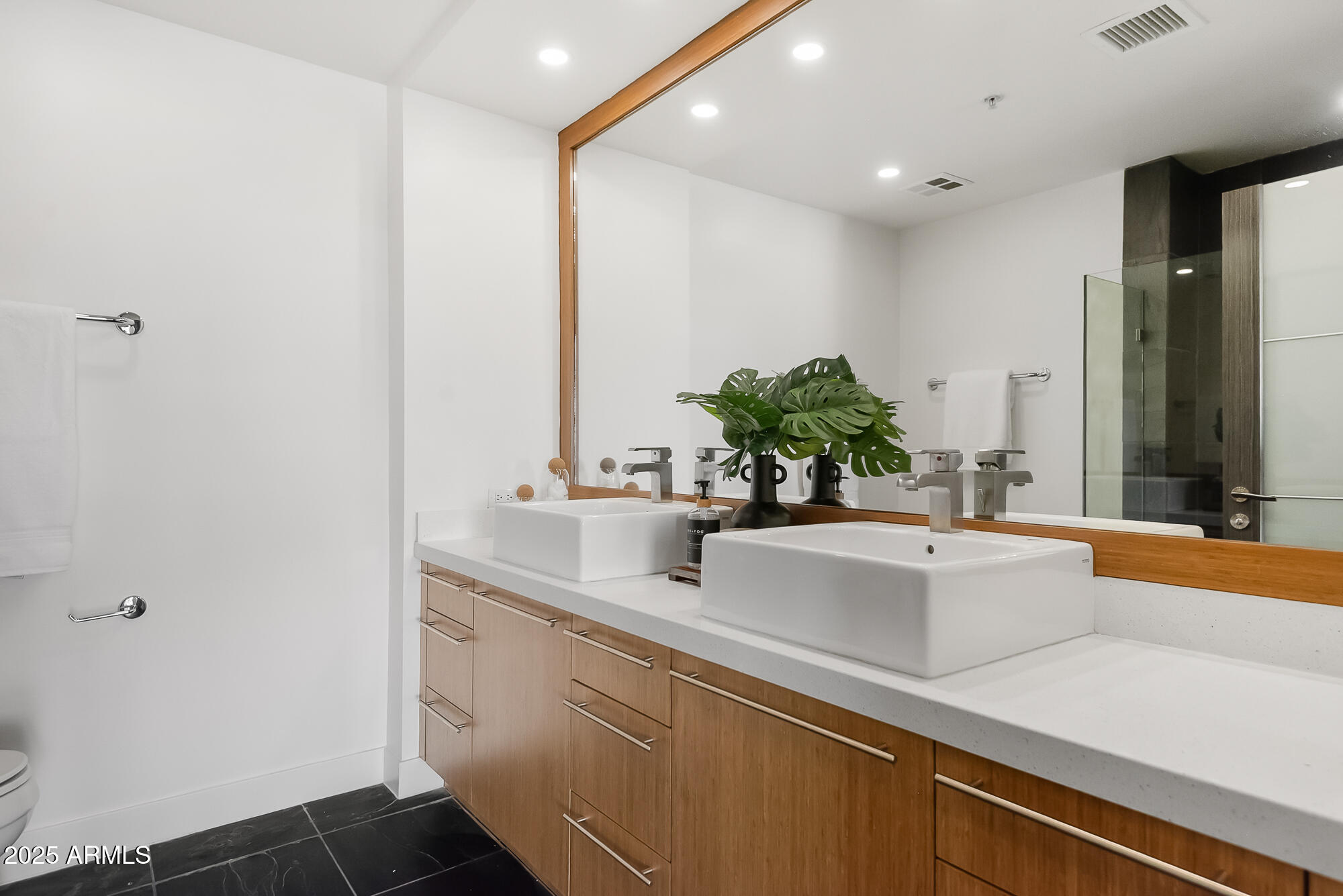 7157 E RANCHO VISTA Drive 6004