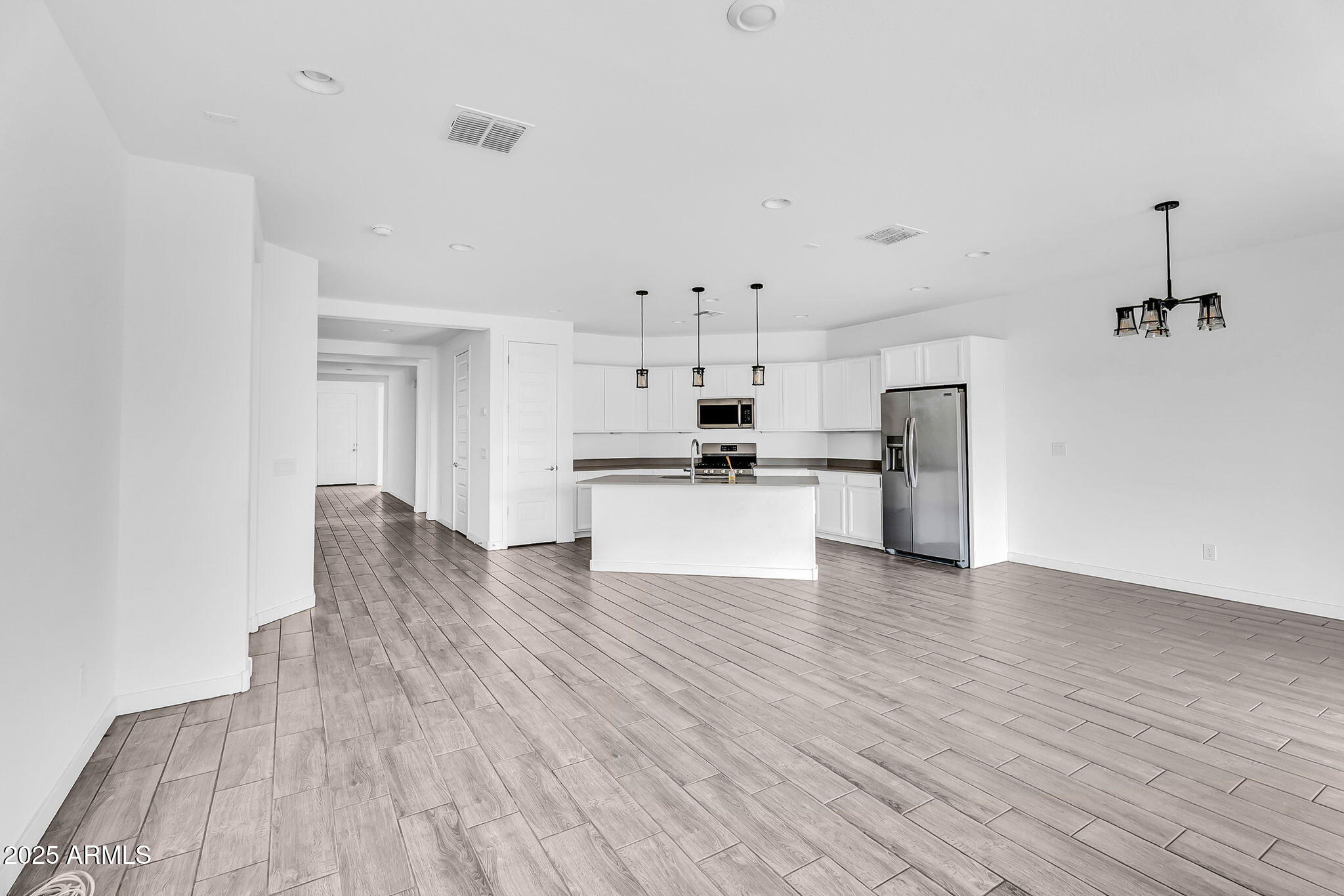 453 E WILEY Way