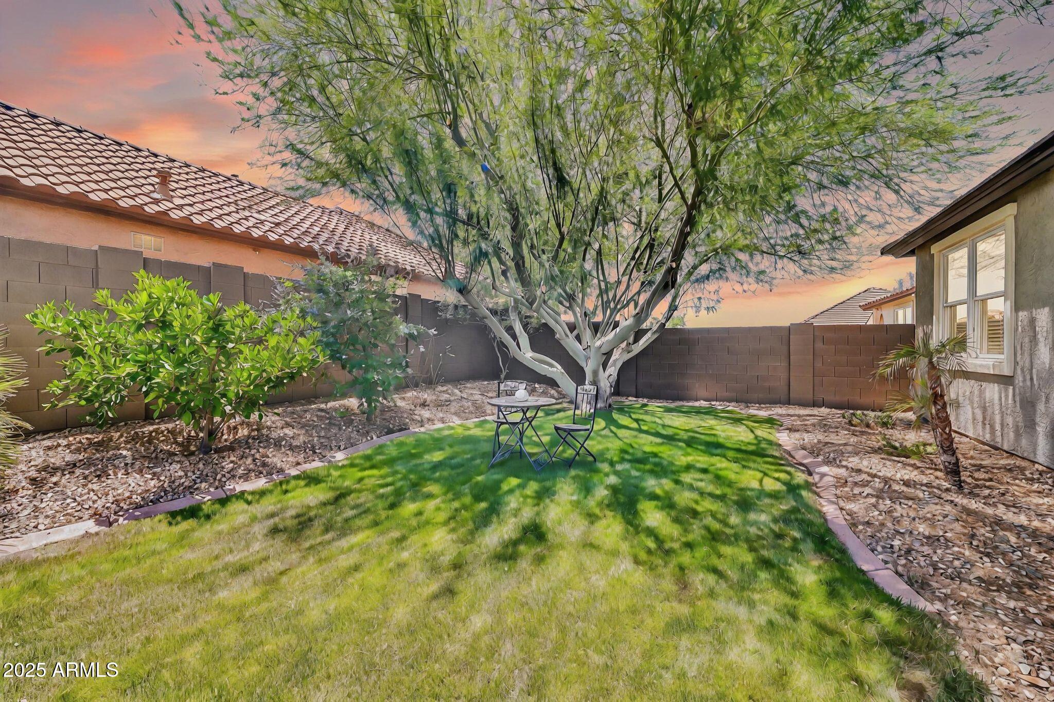 30285 W LEAH Drive