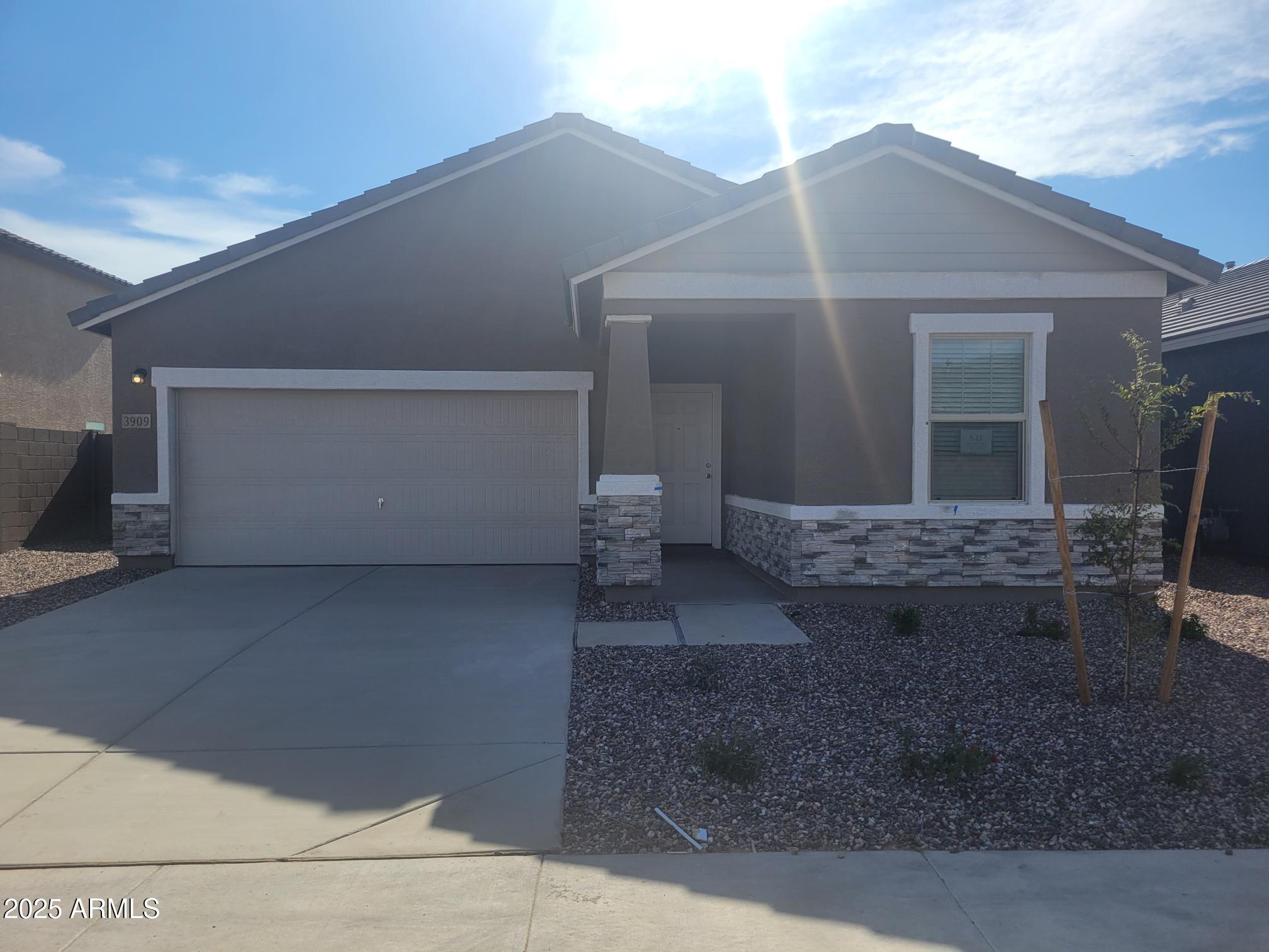 3909 E Haley Drive
