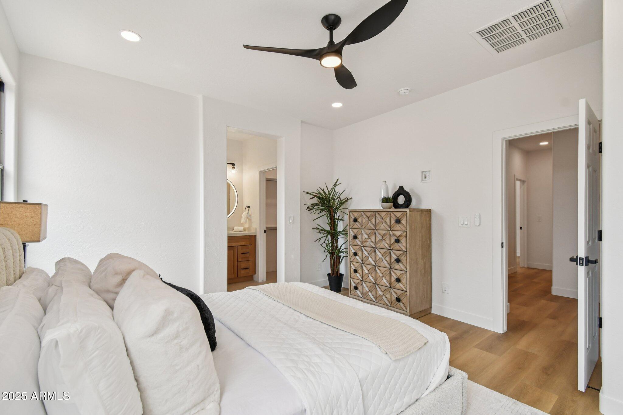 2579 W Lewis and Clark Trail