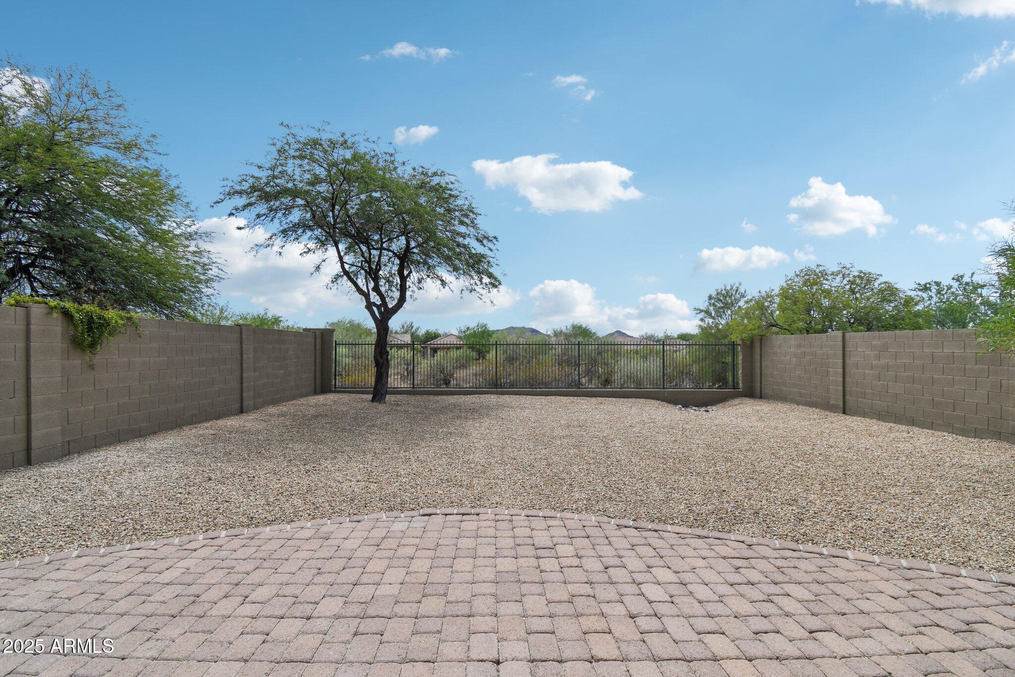2579 W Lewis and Clark Trail