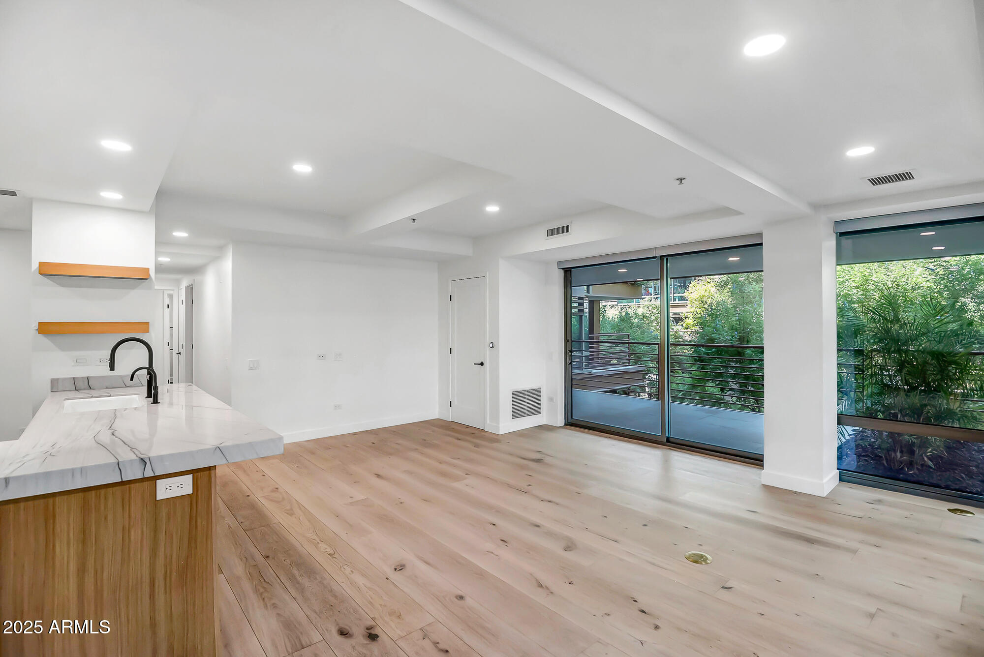 7157 E RANCHO VISTA Drive 2007