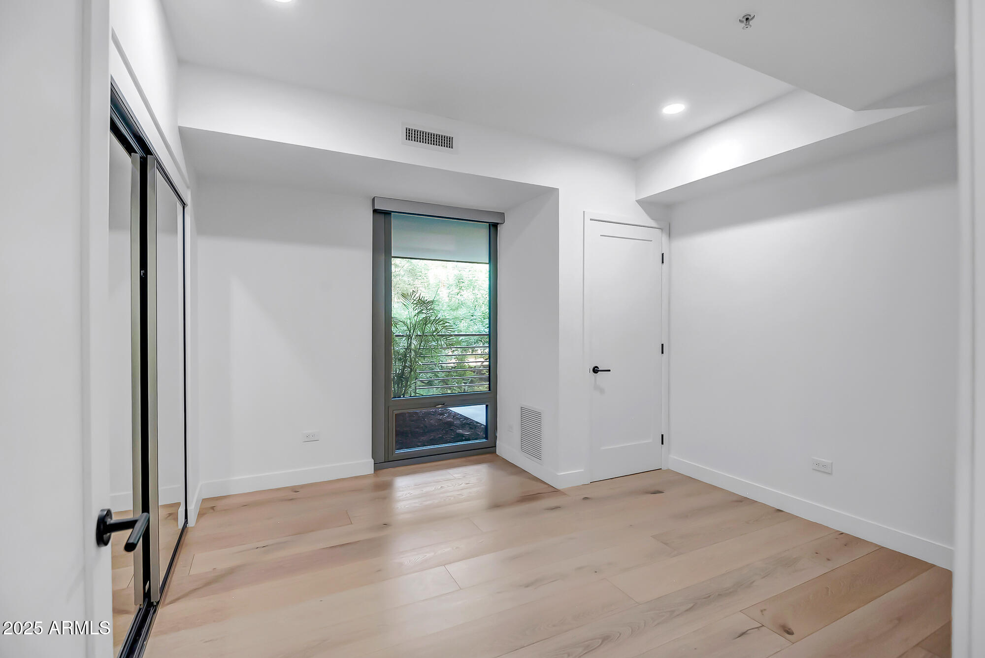 7157 E RANCHO VISTA Drive 2007