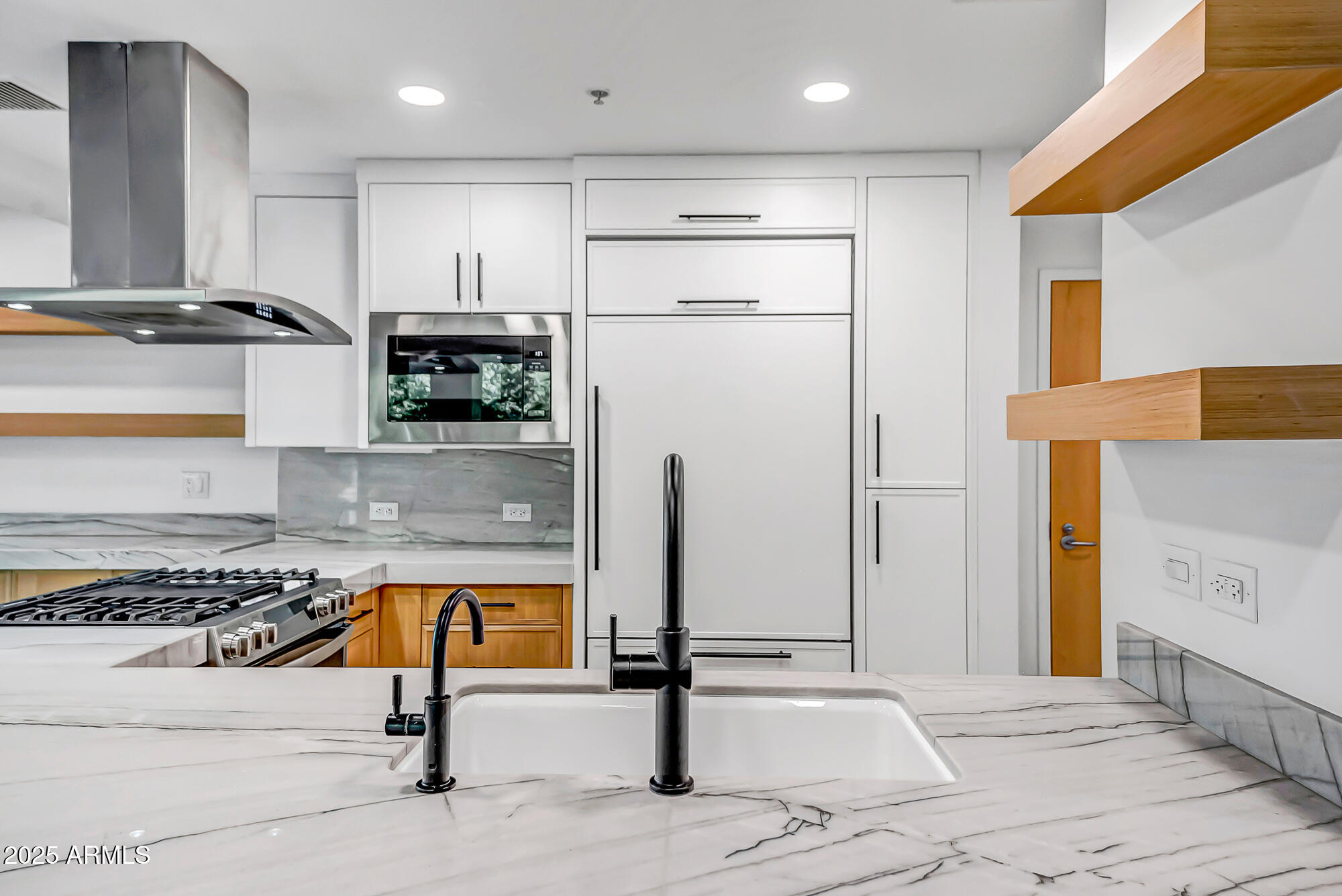 7157 E RANCHO VISTA Drive 2007