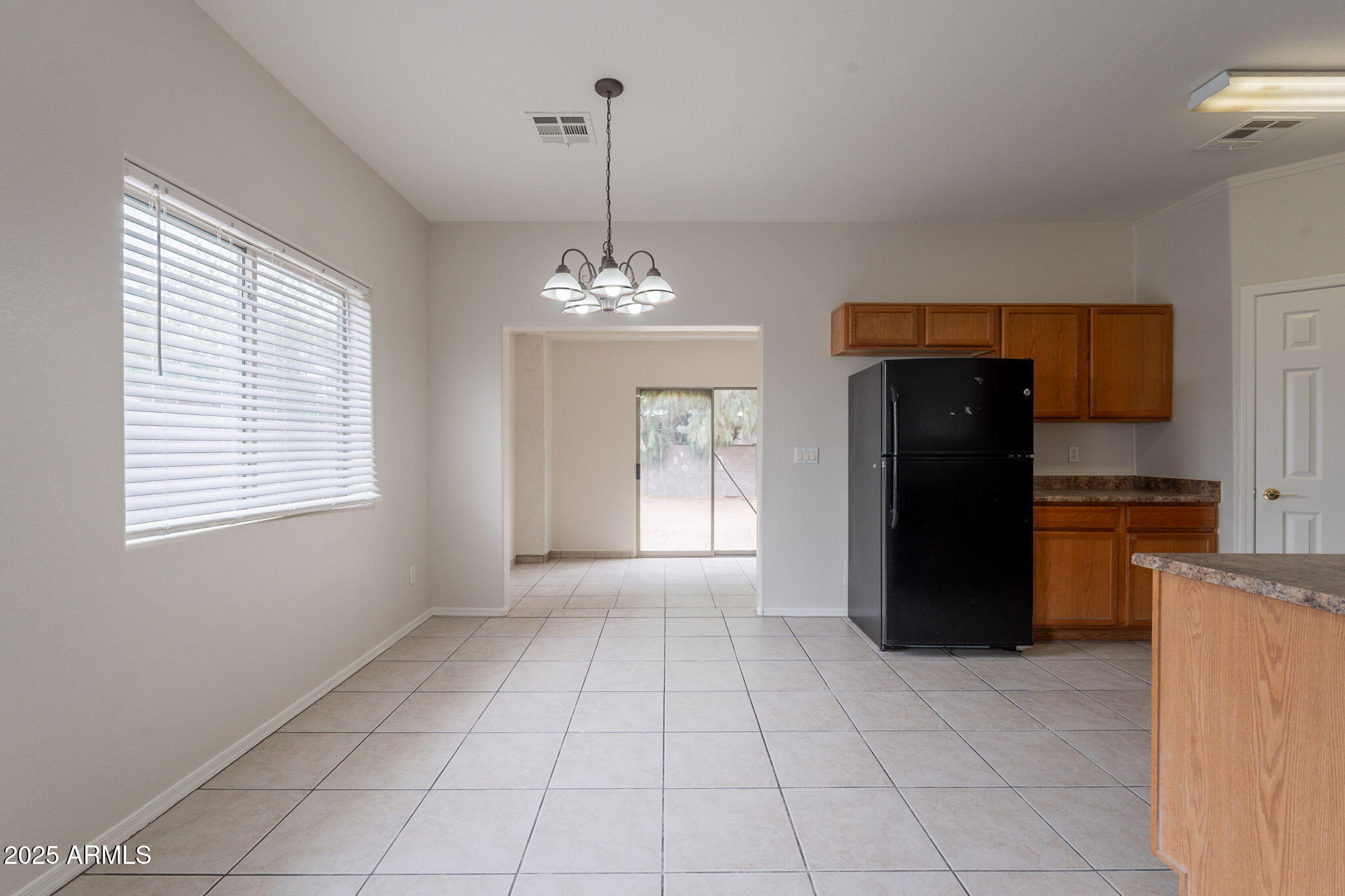 2210 N 27TH Place