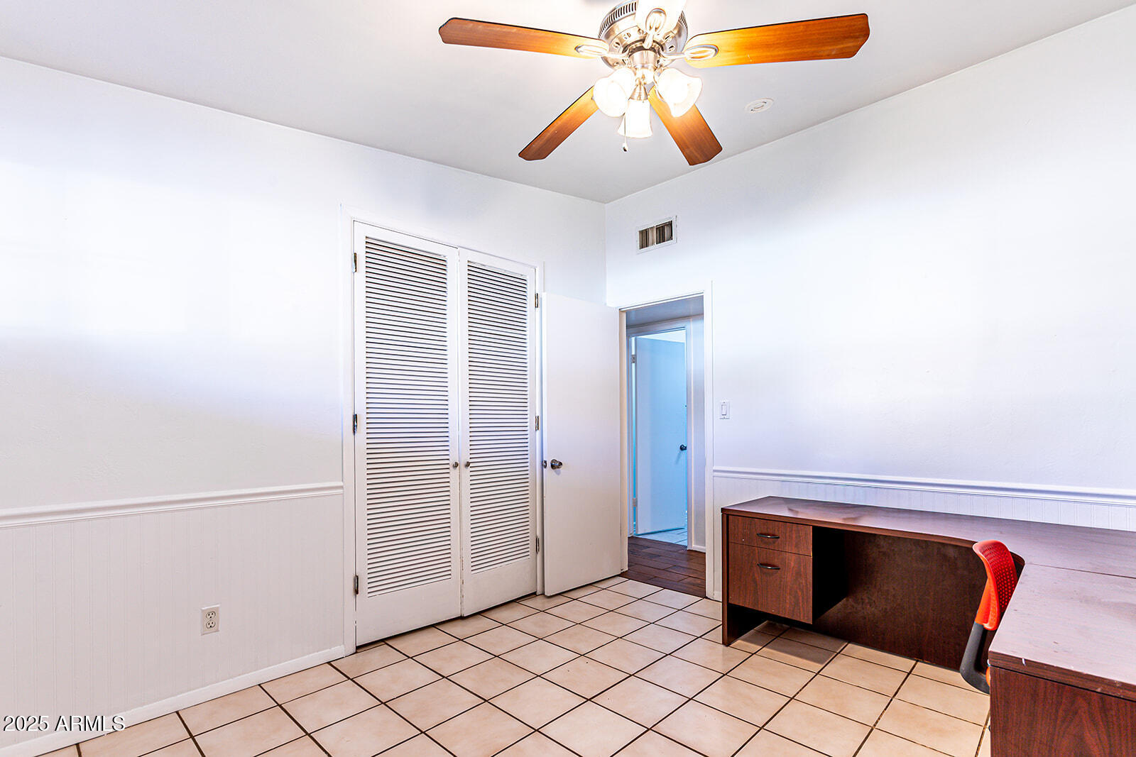 2033 W PALO VERDE Drive