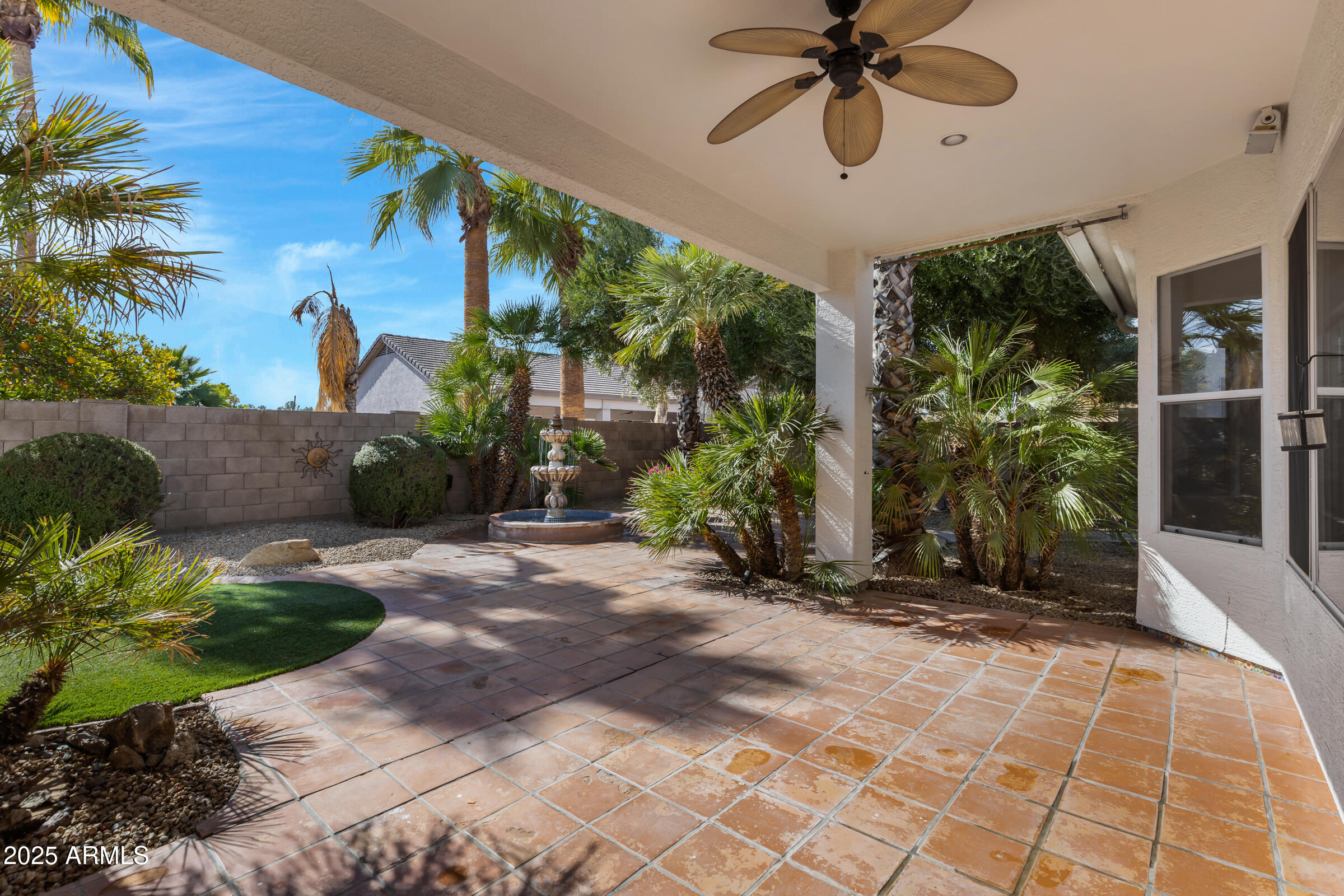 721 W CHERRYWOOD Drive