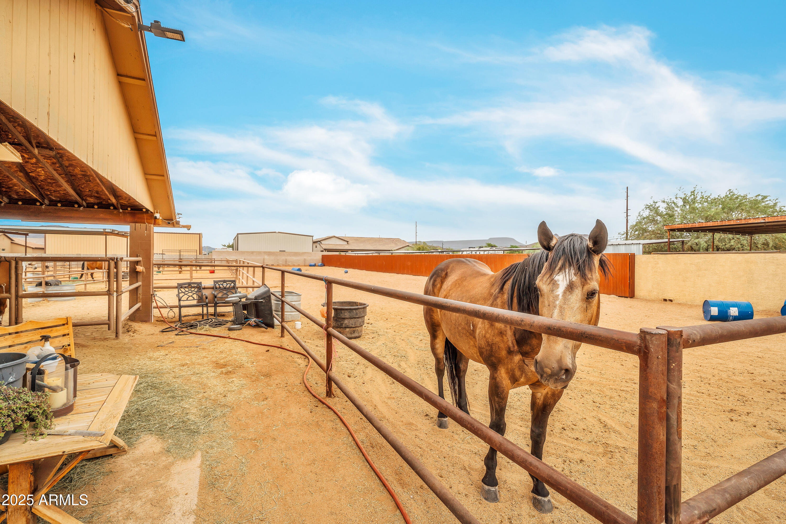 720 W HIDDEN VALLEY Drive -