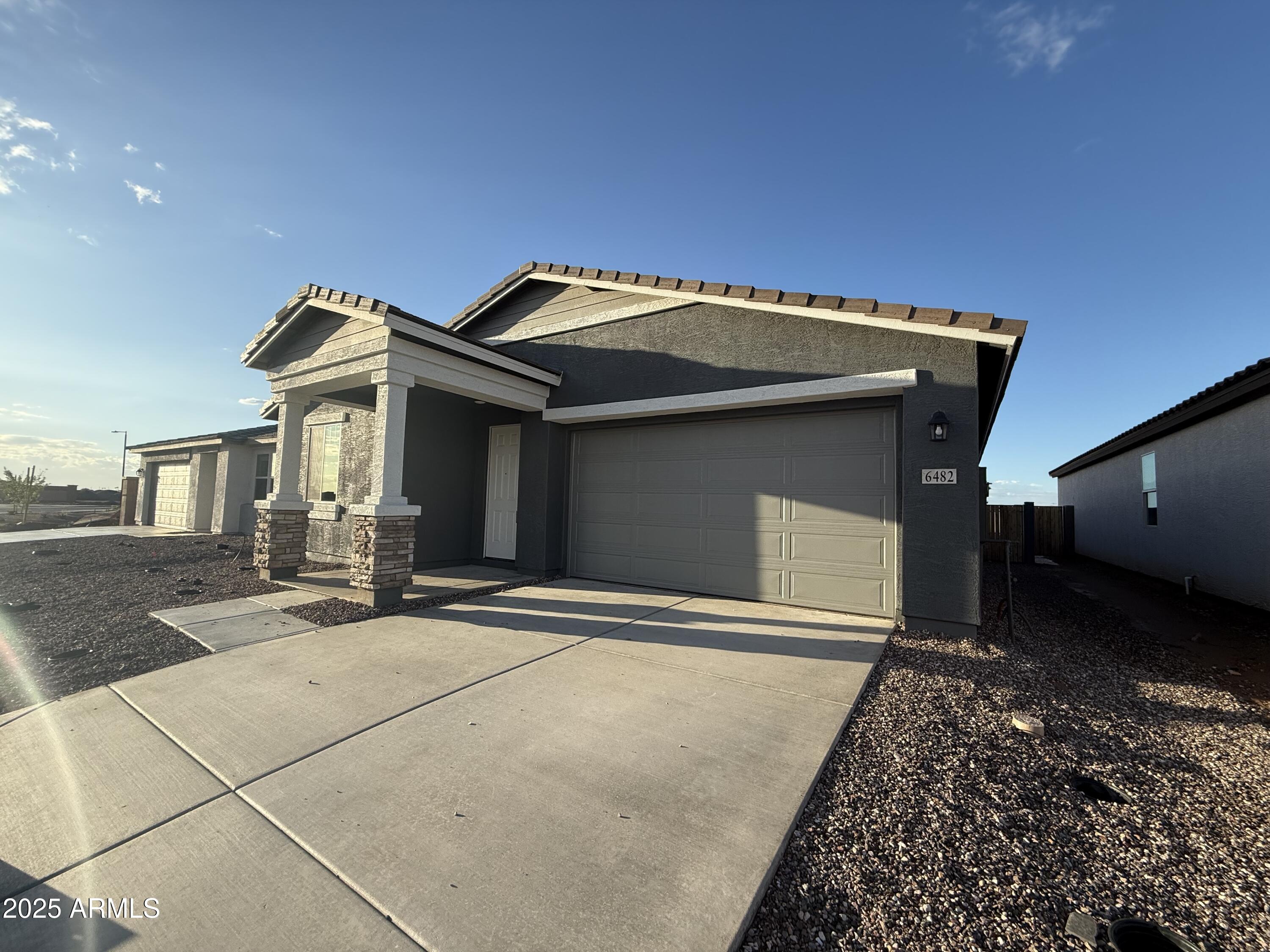 6482 E FIDDLENECK Way