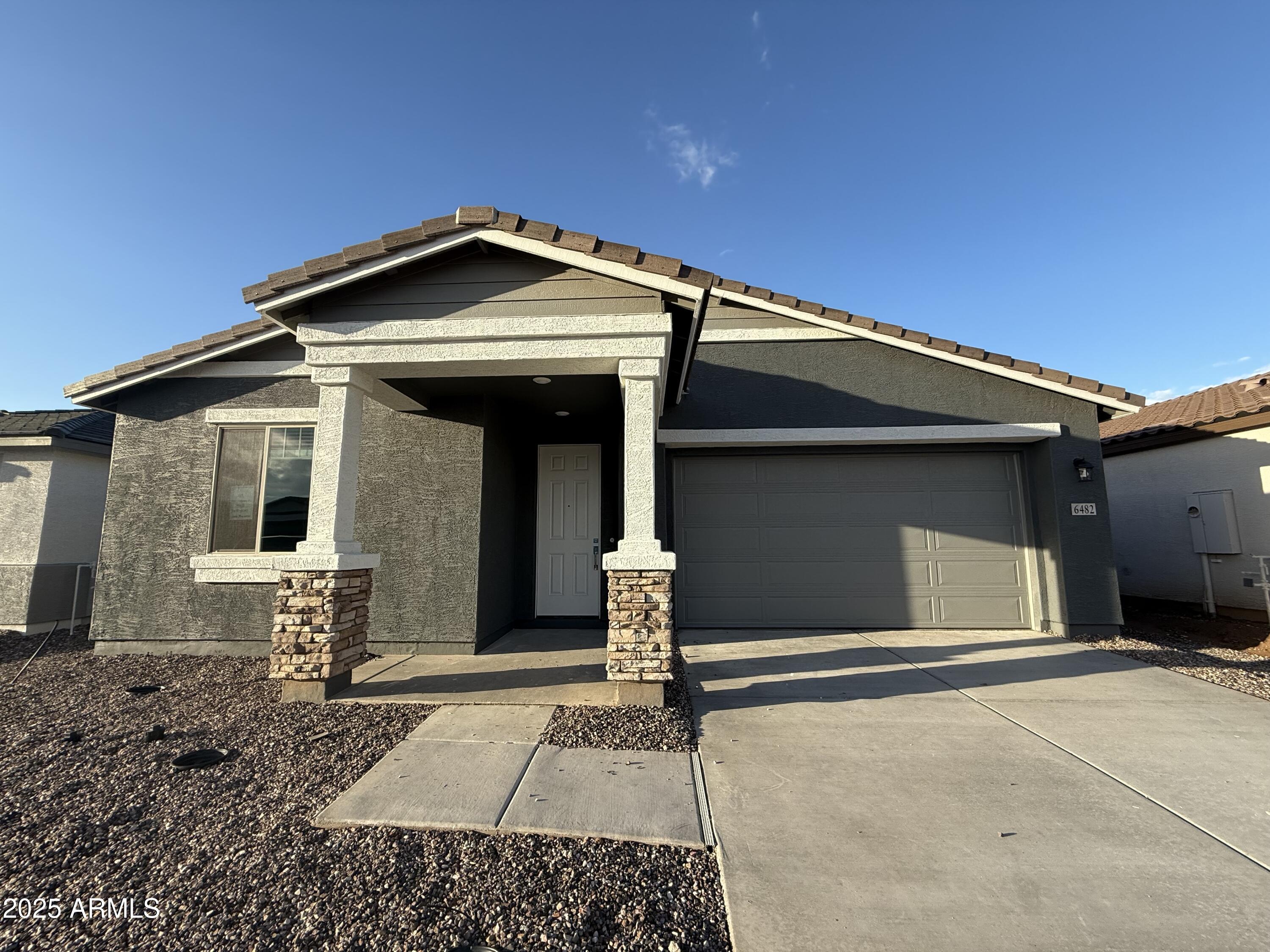 6482 E FIDDLENECK Way