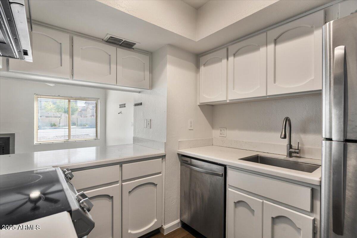 5146 E OAK Street 112