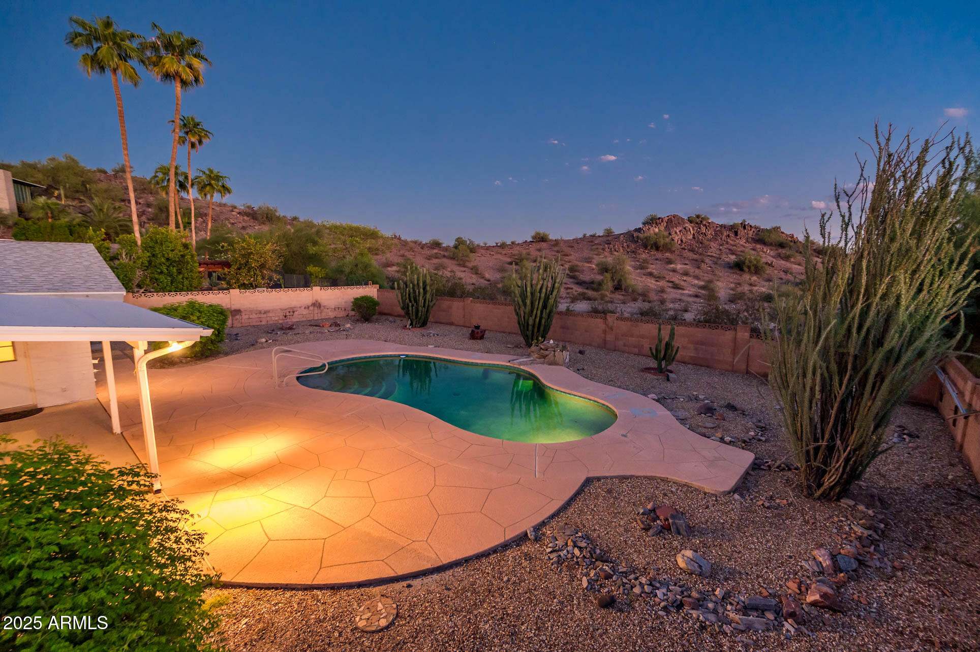 2431 E OCOTILLO Road