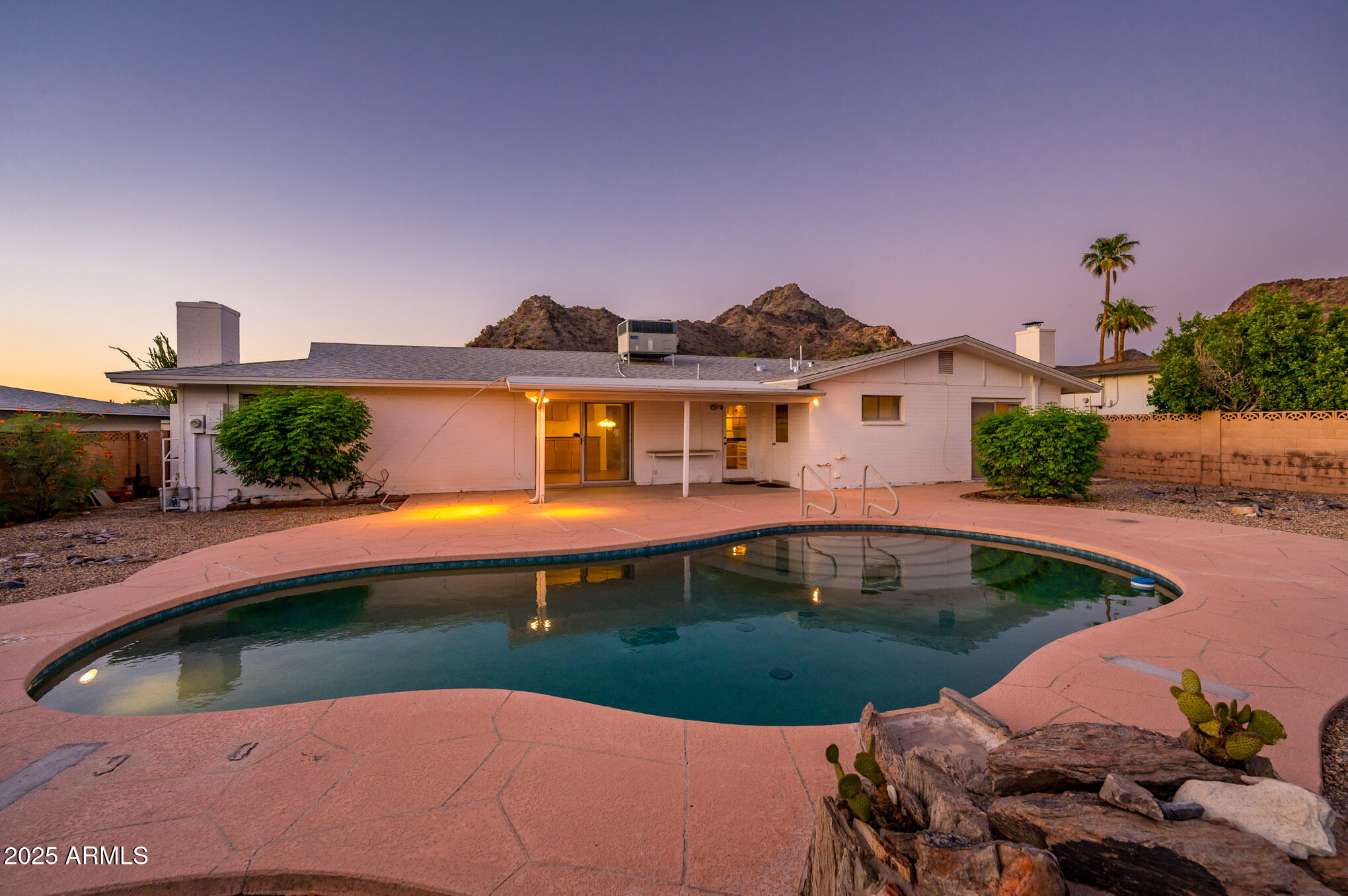 2431 E OCOTILLO Road