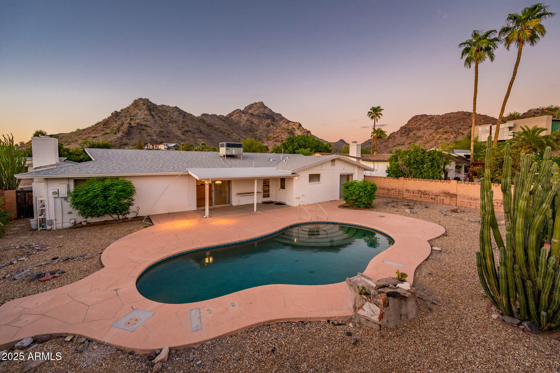 2431 E OCOTILLO Road