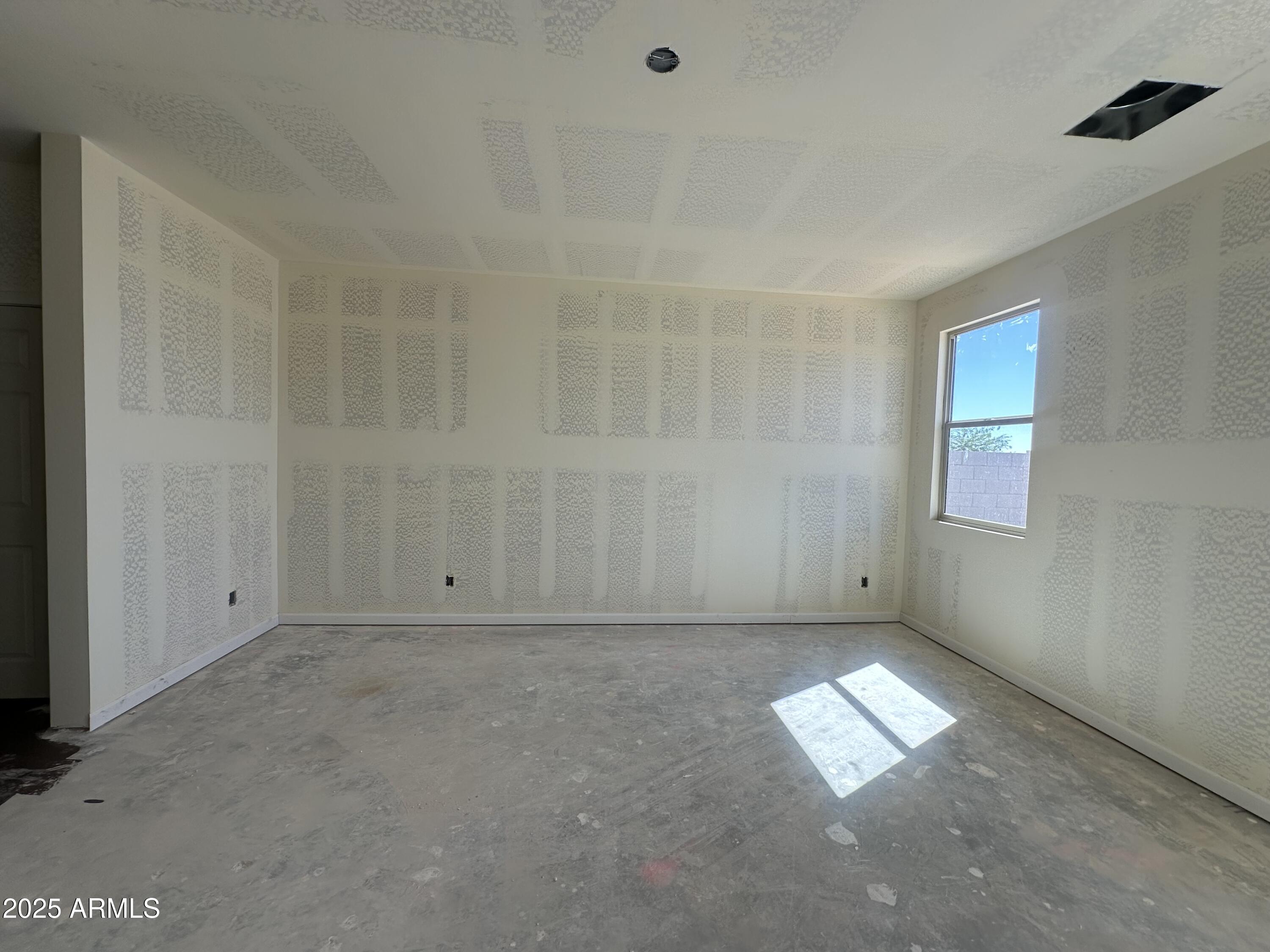 47185 W PECAN WOODS