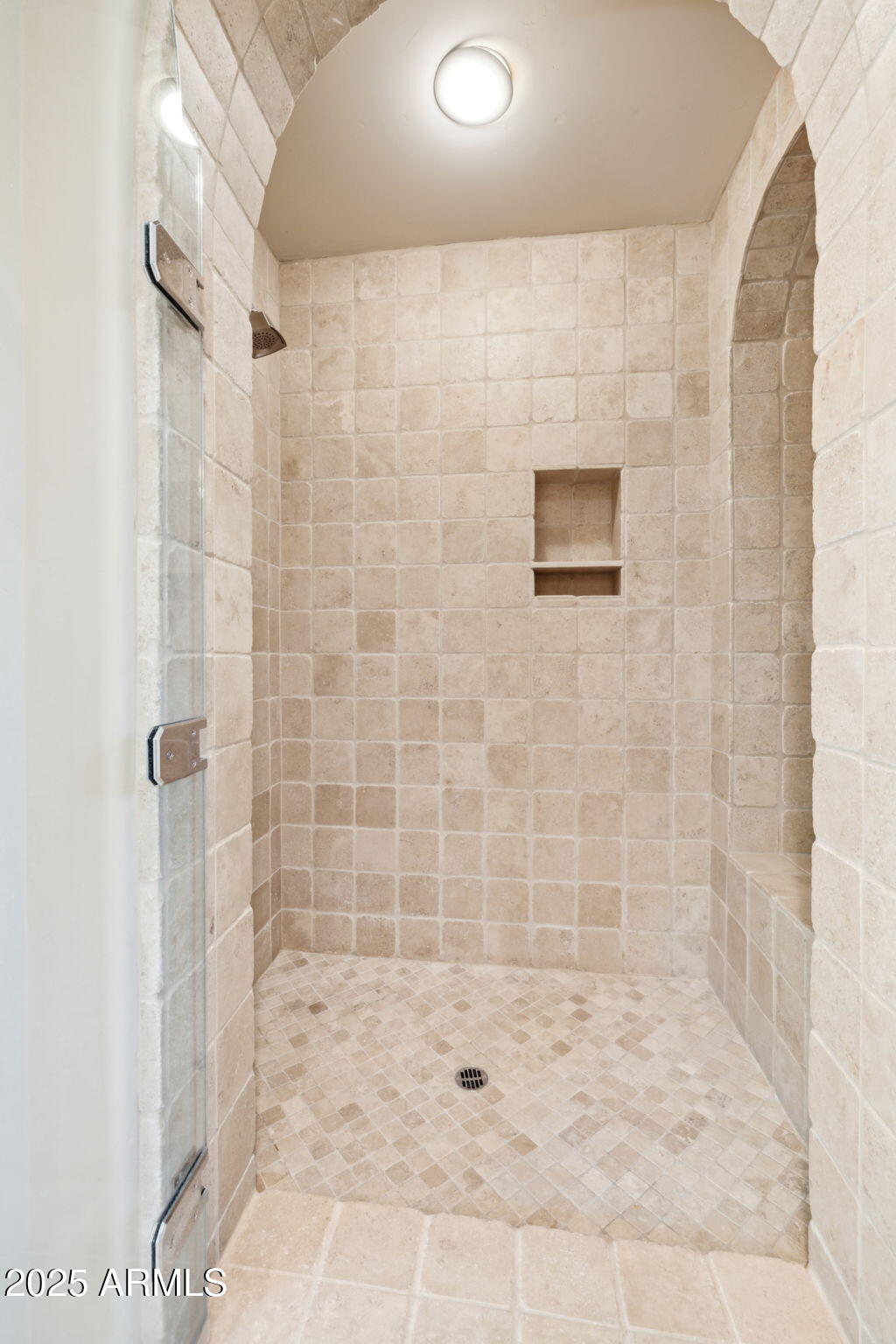 4949 E LINCOLN Drive 11